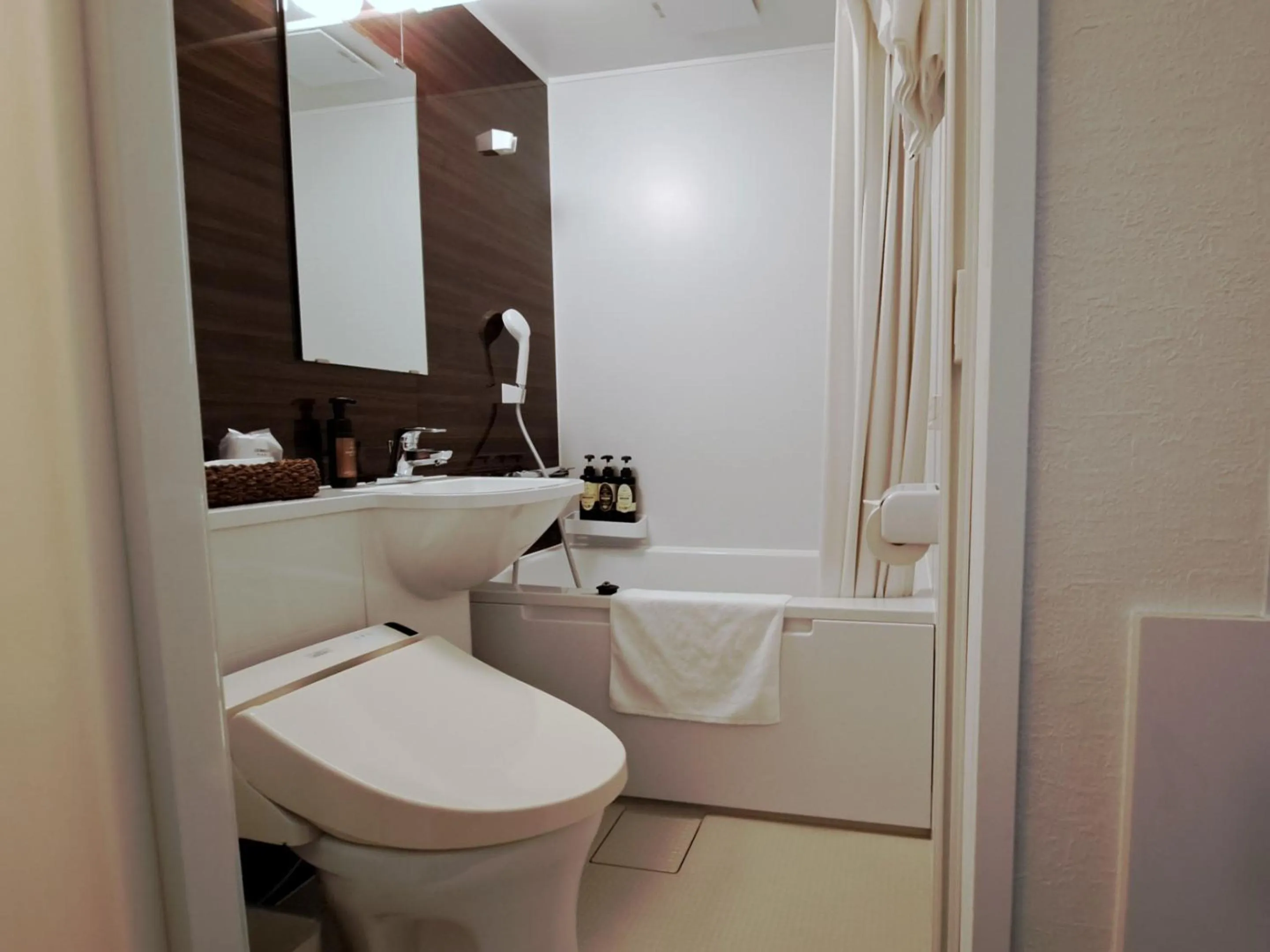 Bathroom in Tachikawa Regent Hotel