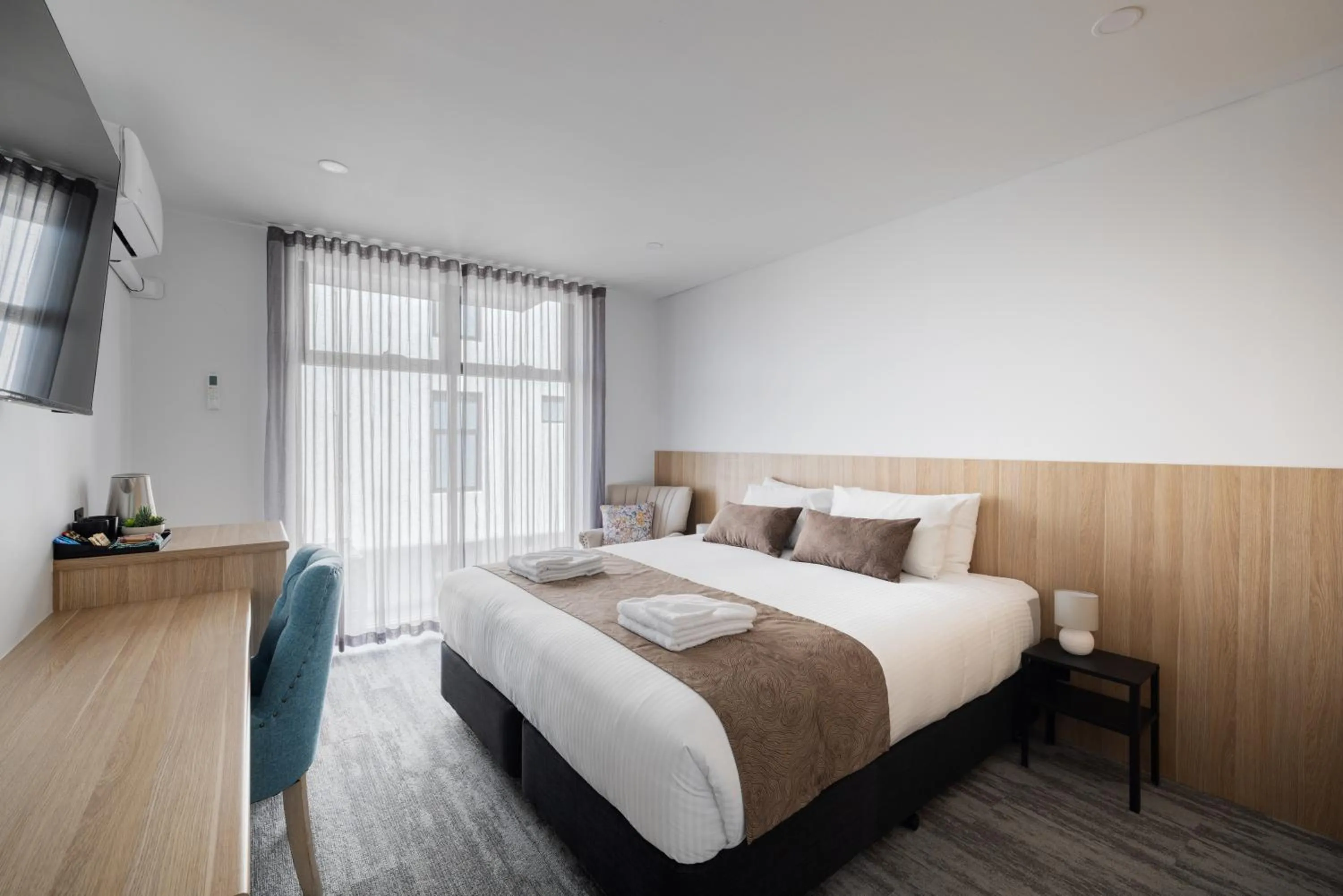 Bedroom, Bed in The Osmond Motel & Apartments