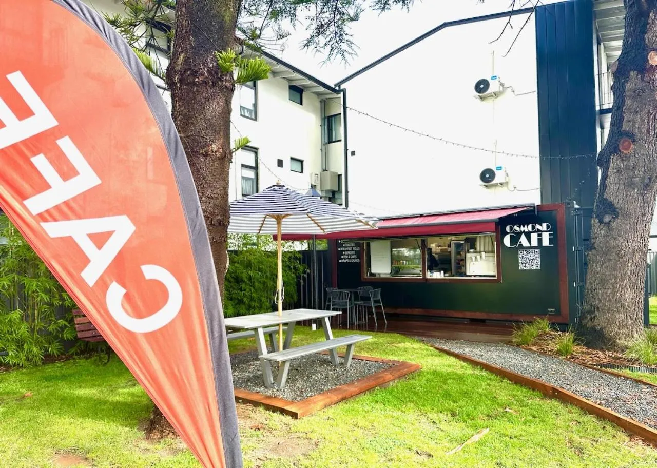 Restaurant/places to eat in The Osmond Motel & Apartments