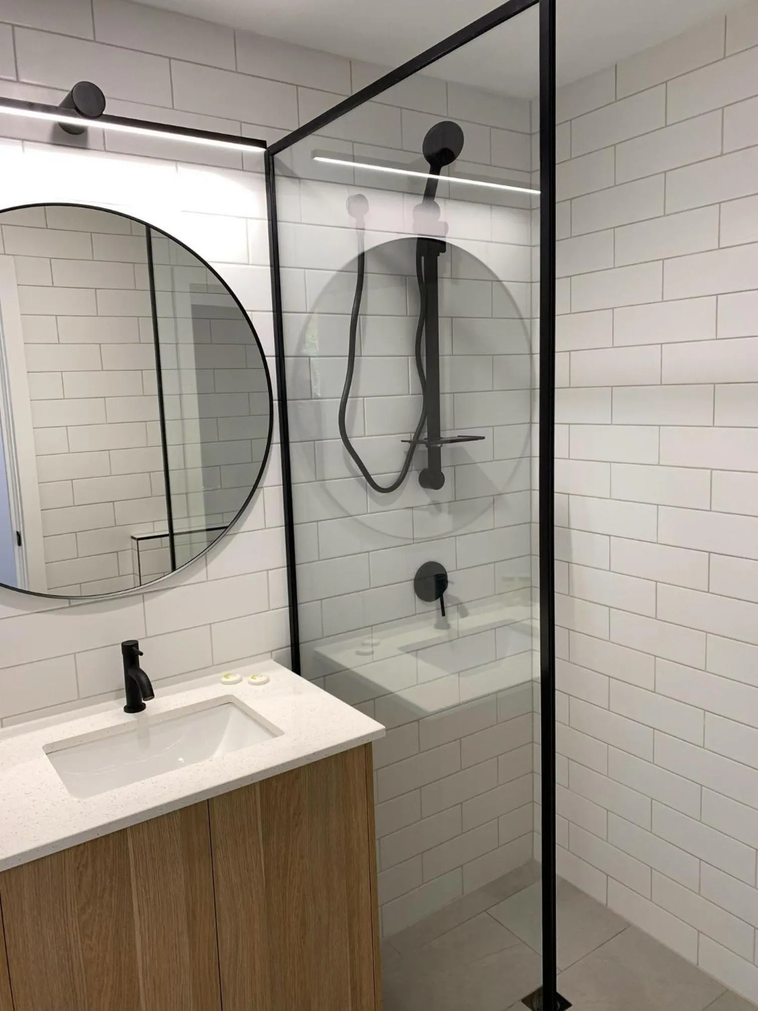 Bathroom in The Osmond Motel & Apartments