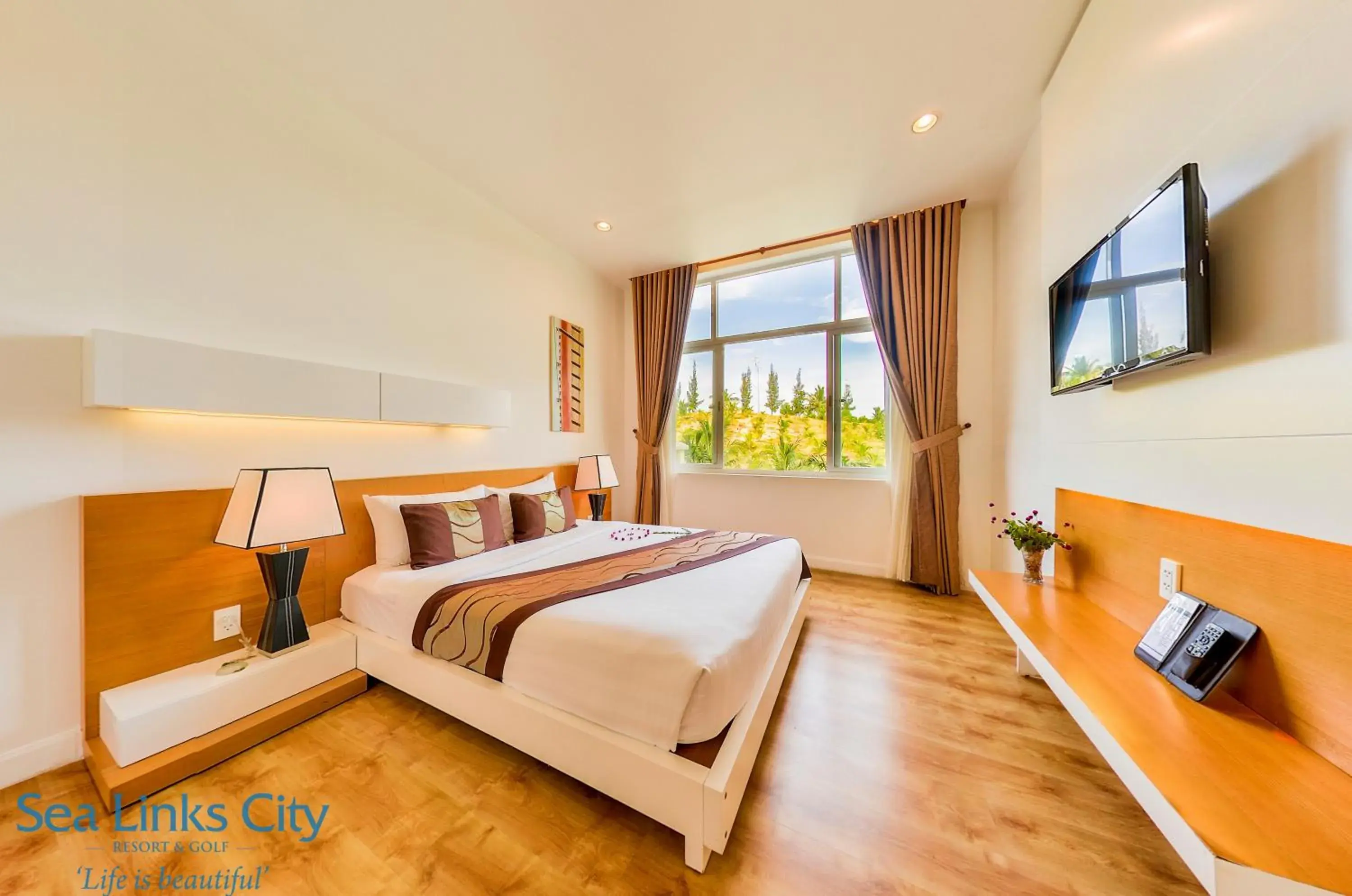 One-Bedroom Apartment with Garden View in Ocean Vista One-Bedroom Apartment with Garden View in Ocean Vista