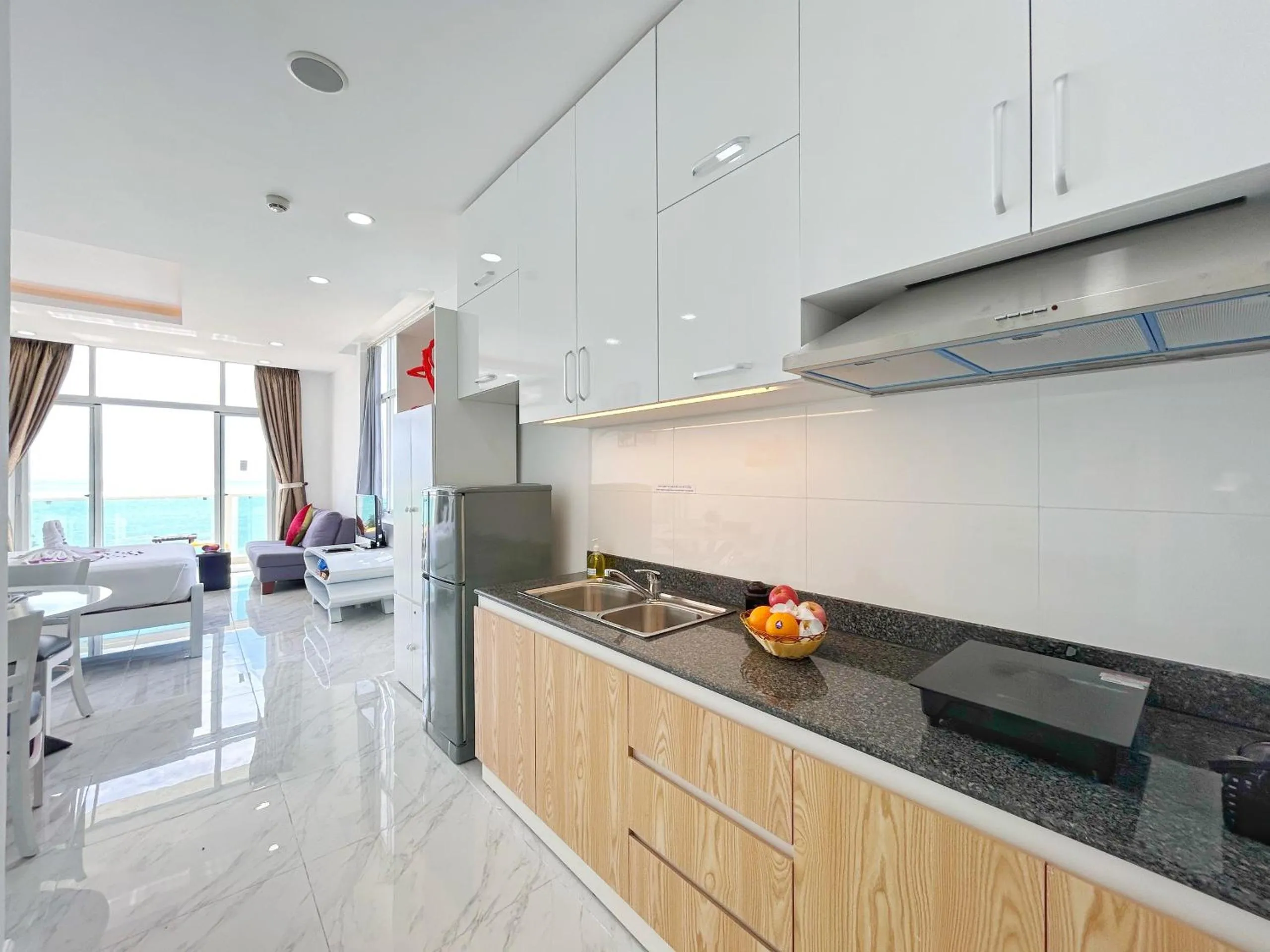 Kitchen or kitchenette in Ocean Vista