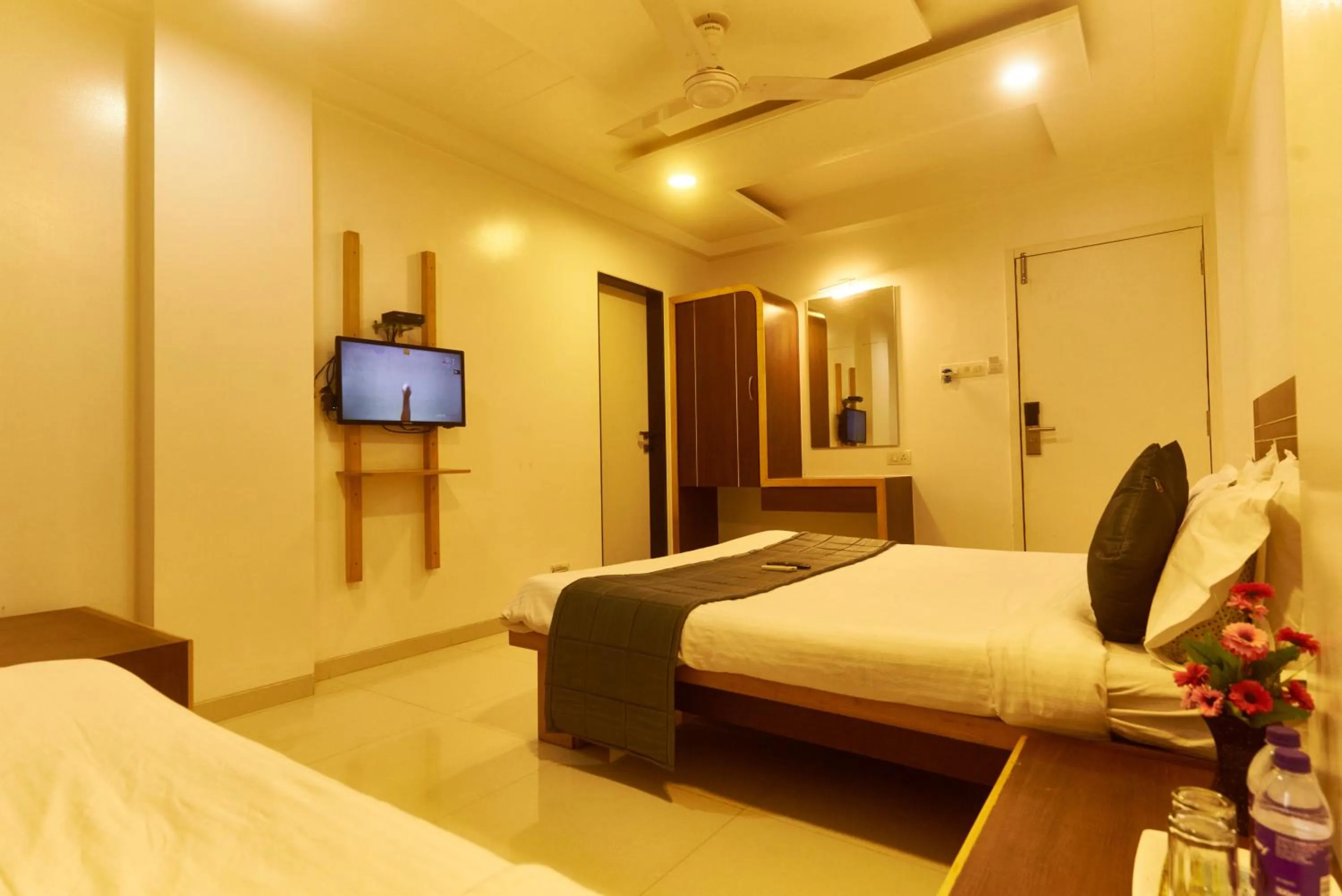 Photo of the whole room, Bed in Hotel Anand Heritage