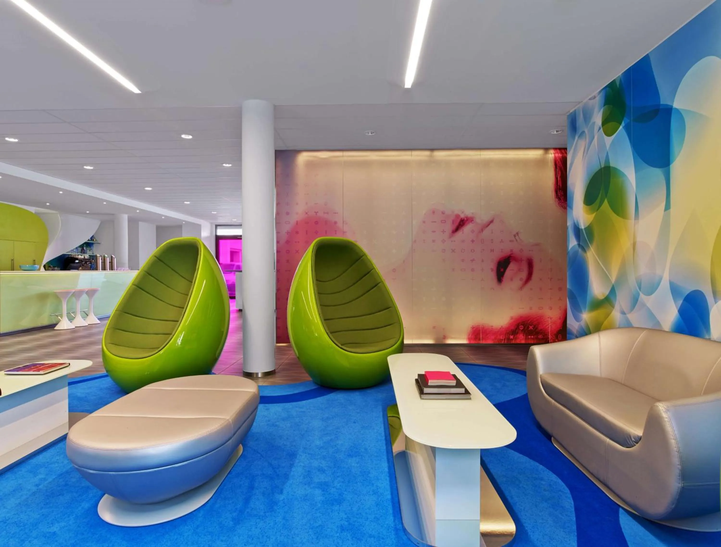 Lobby or reception in prizeotel Hamburg-City