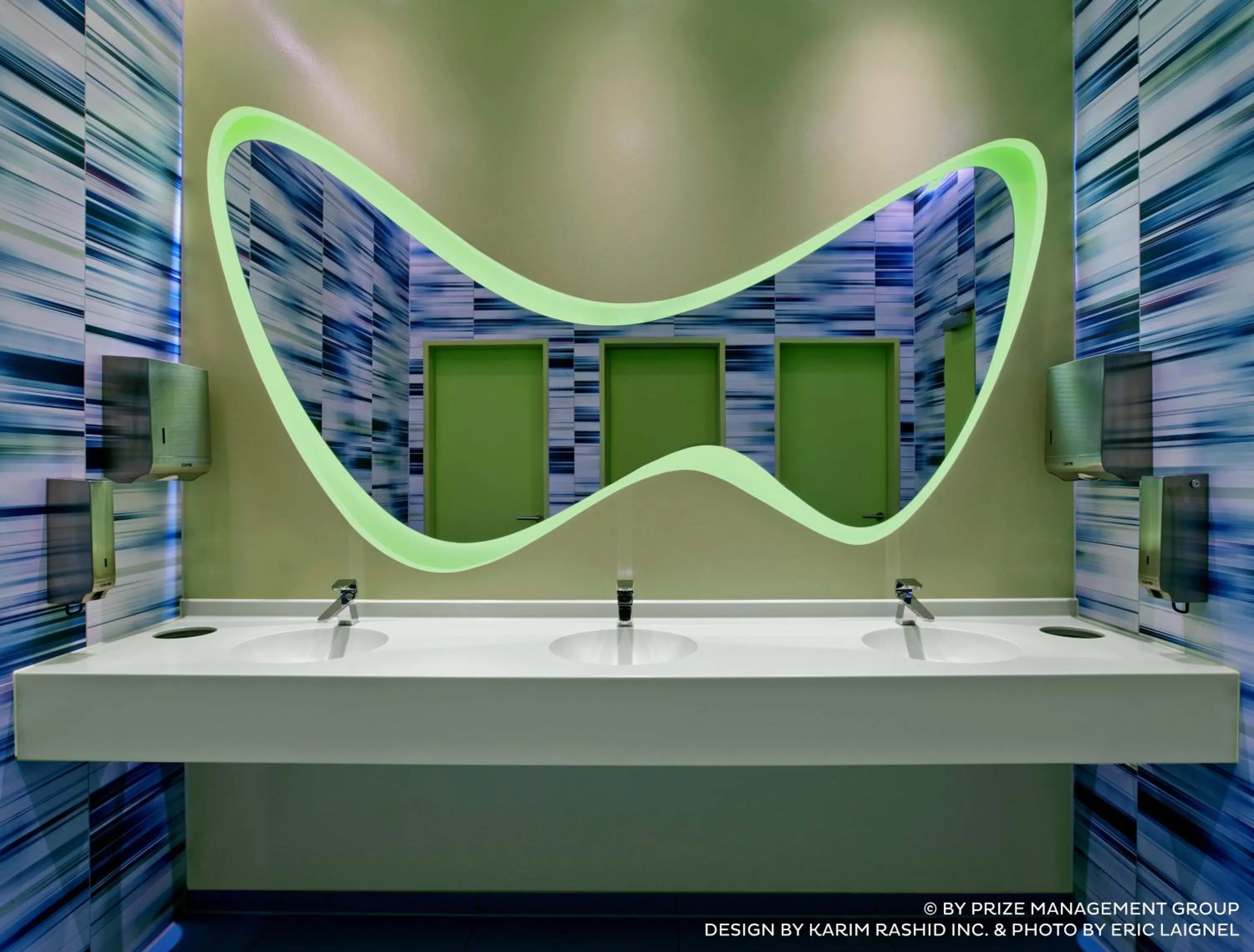 Bathroom in prizeotel Hamburg-City