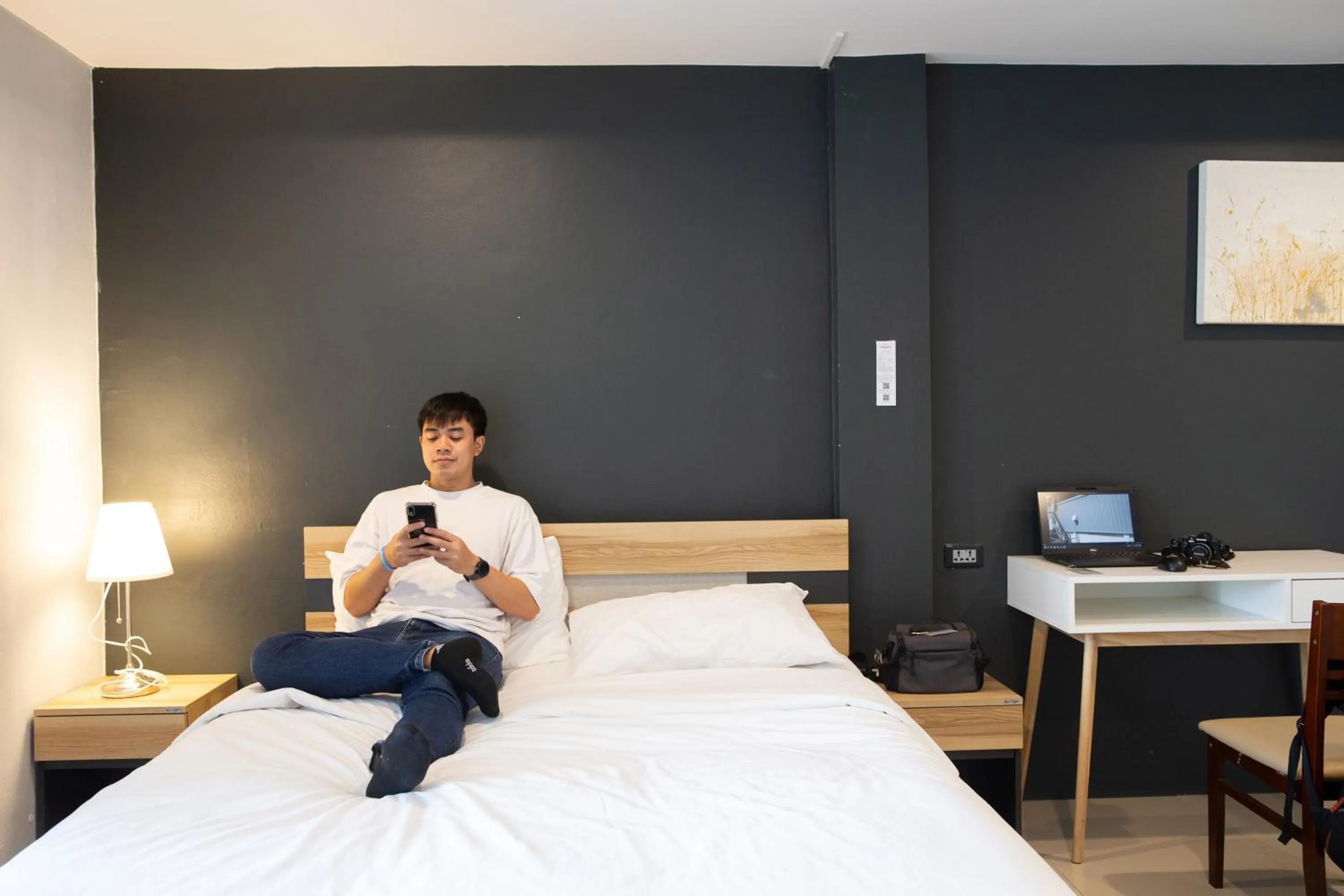 Photo of the whole room, Bed in 185@Surawong Residence