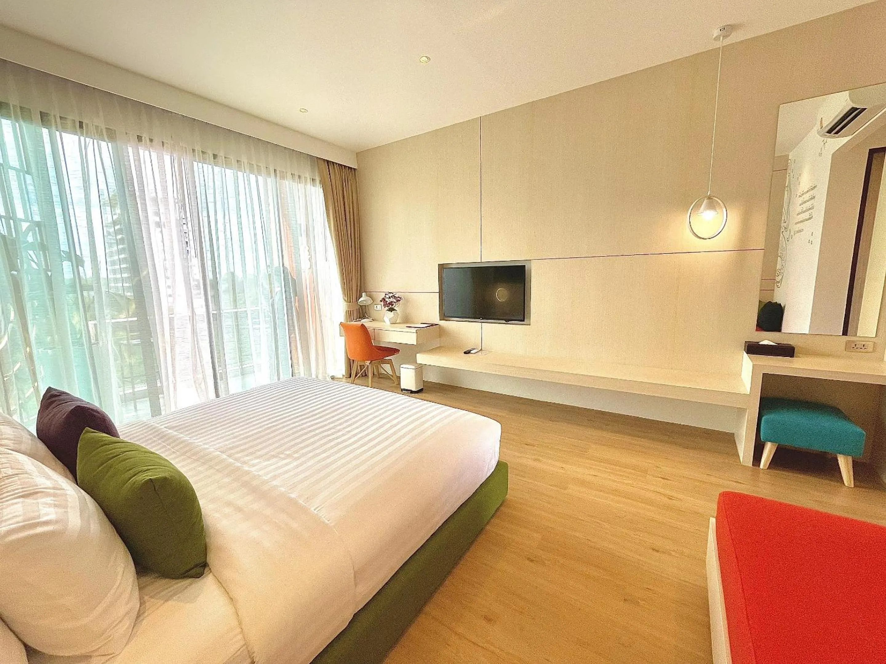 Bed in The Poem Hotel