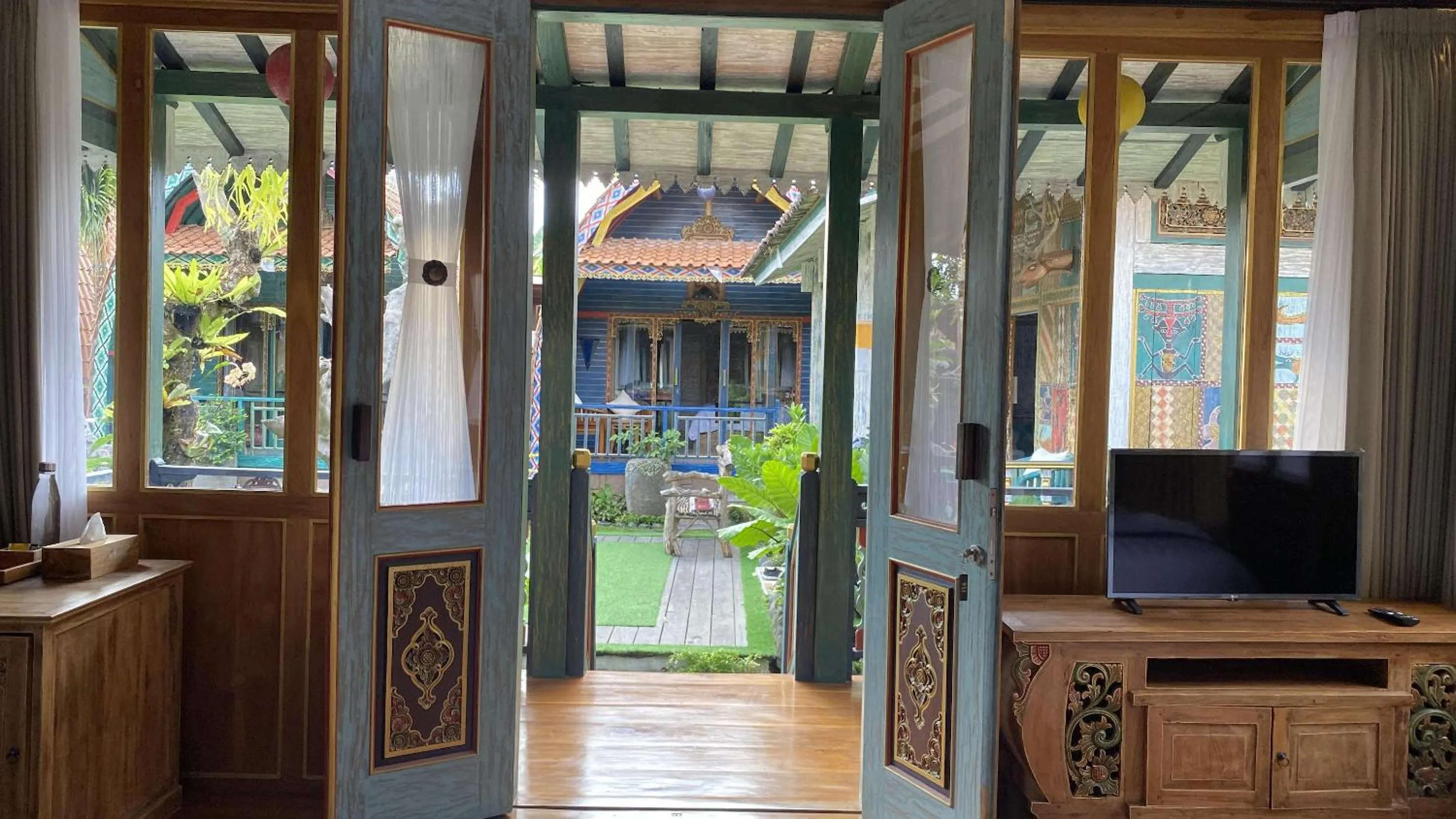 TV and multimedia in Villa Telaga Wana