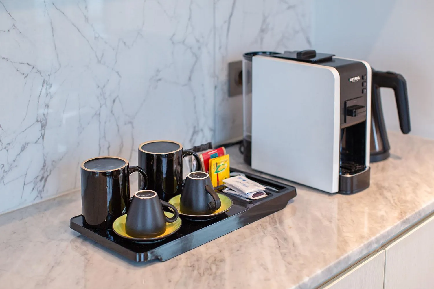 Coffee/tea facilities in THE 1O1 Jakarta Airport CBC