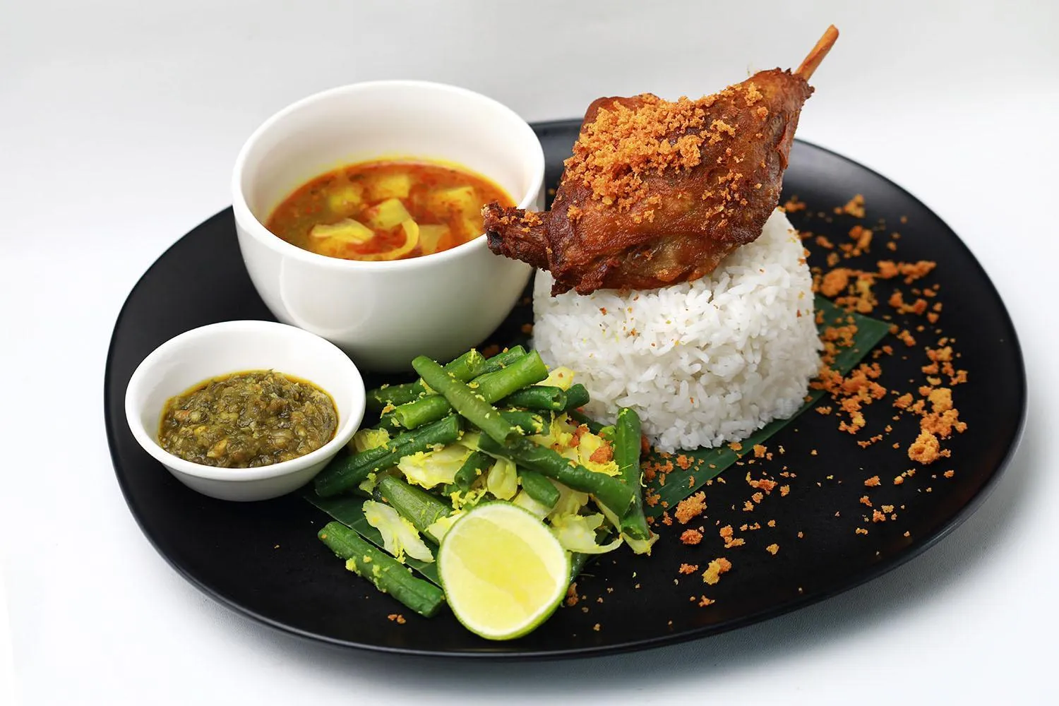 Food and drinks in THE 1O1 Jakarta Airport CBC