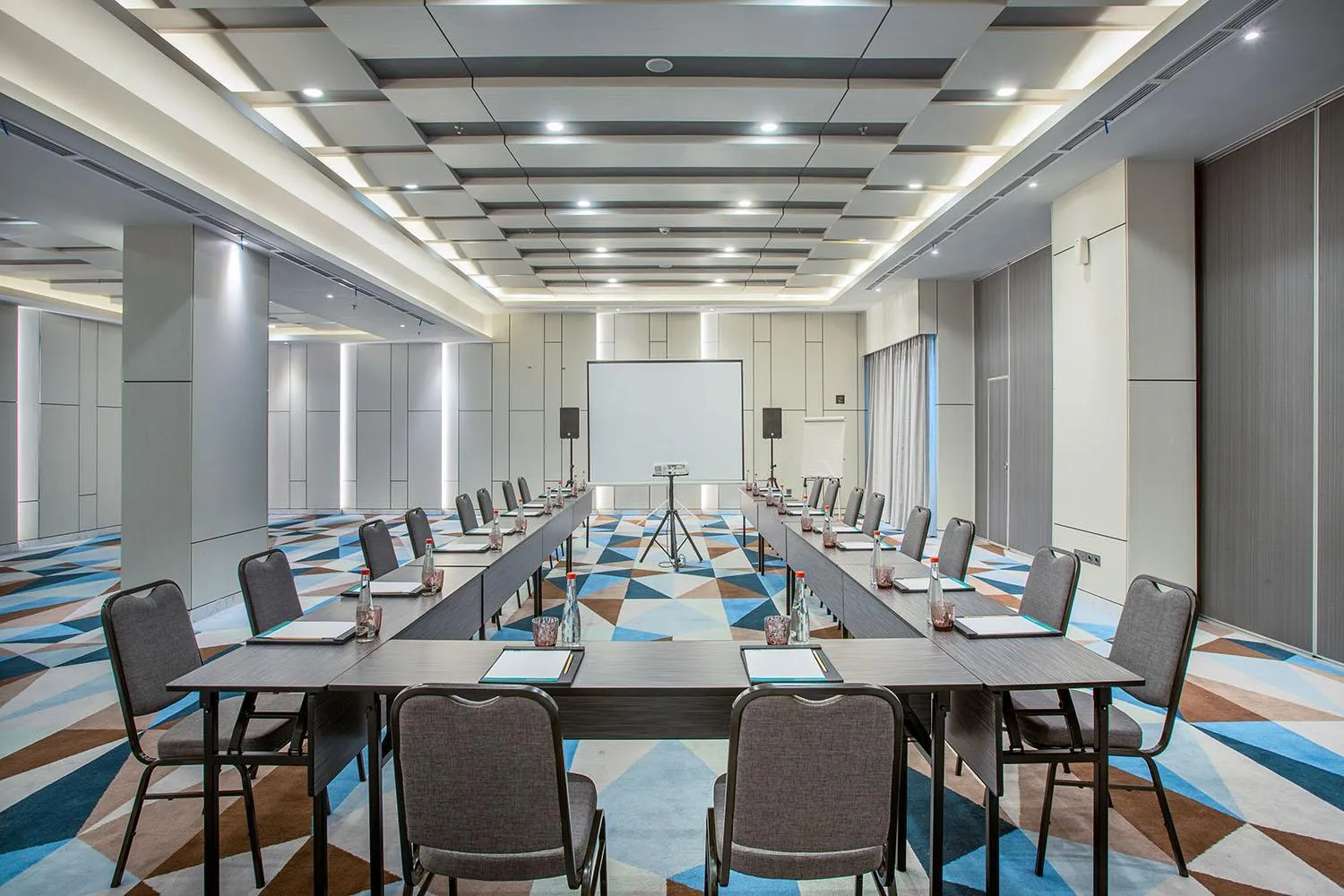 Meeting/conference room in THE 1O1 Jakarta Airport CBC