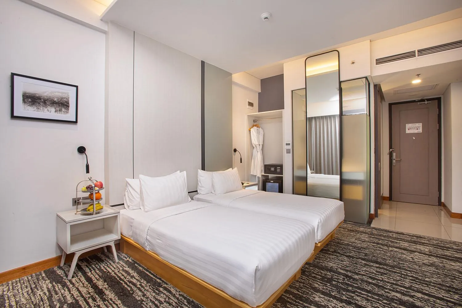 Bedroom, Bed in THE 1O1 Jakarta Airport CBC