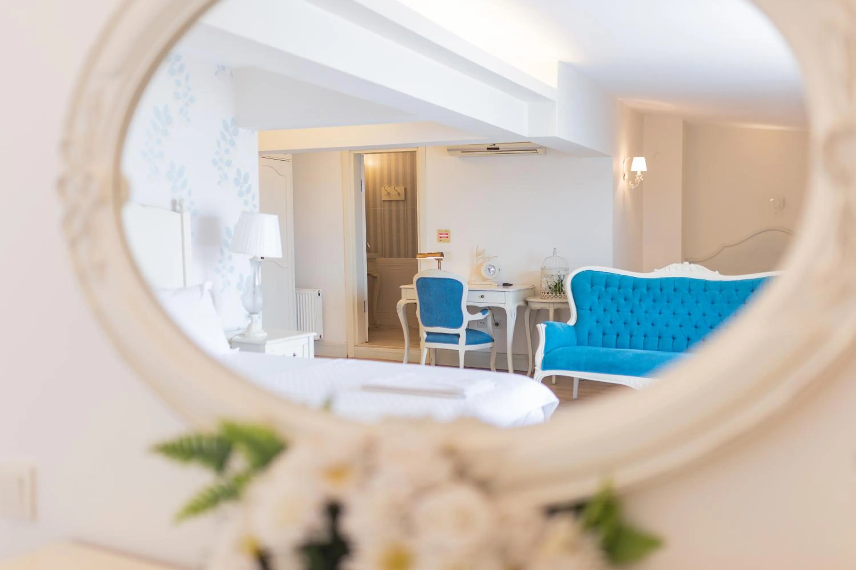 Photo of the whole room in Hotel Limani