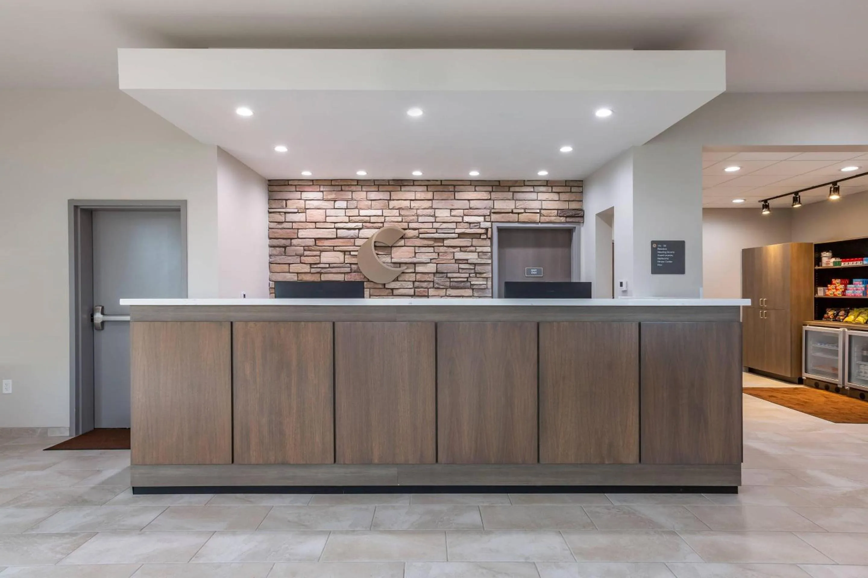 Lobby or reception in Comfort Suites Scottsdale Talking Stick Entertainment District