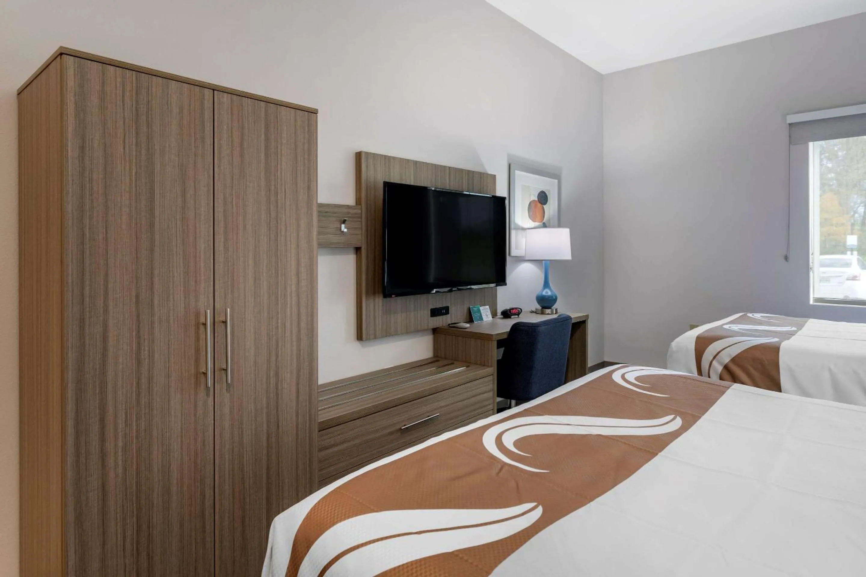 Photo of the whole room, Bed in Quality Inn Lebanon - Nashville Area