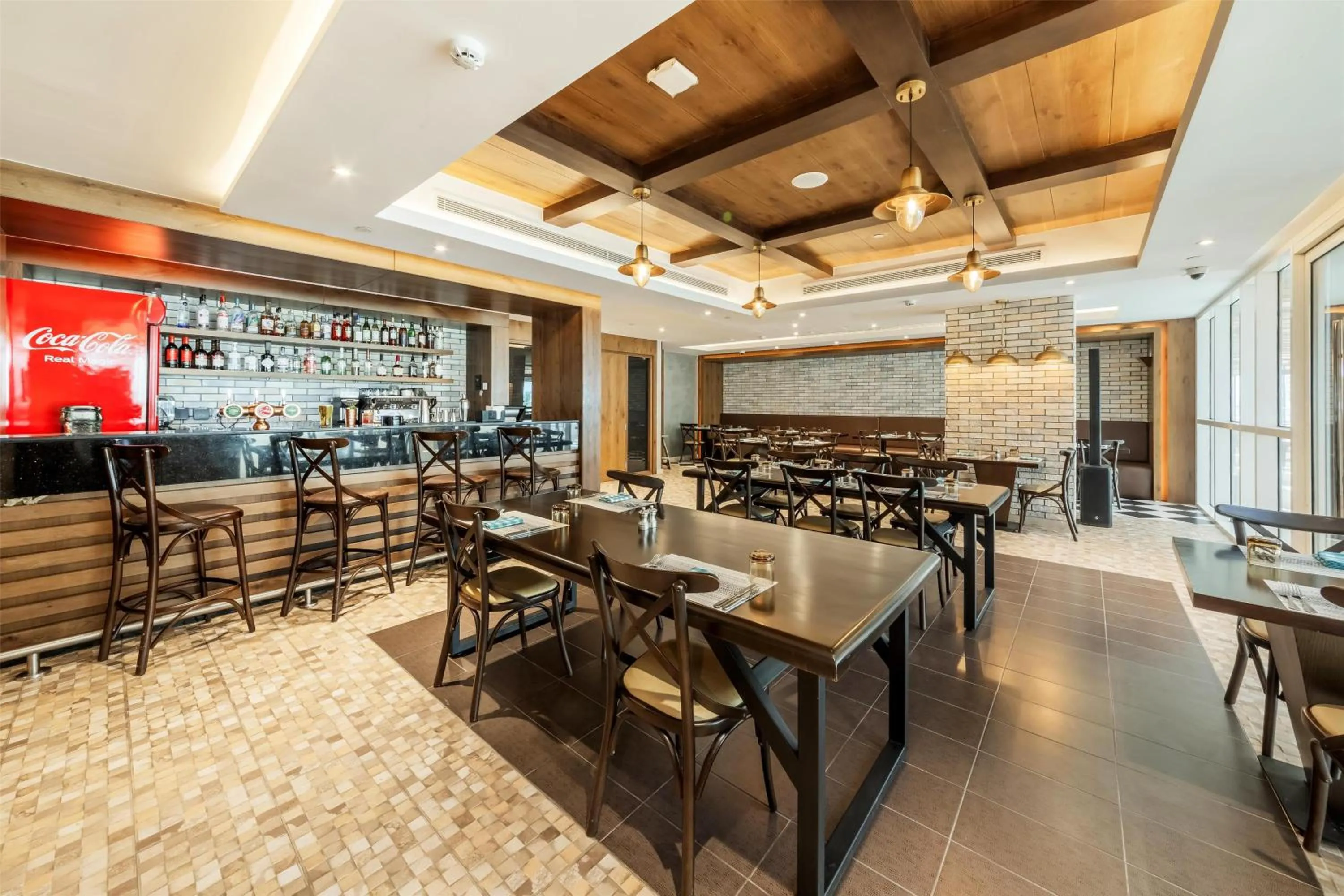 Restaurant/places to eat in Radisson Resort Ras Al Khaimah Marjan Island