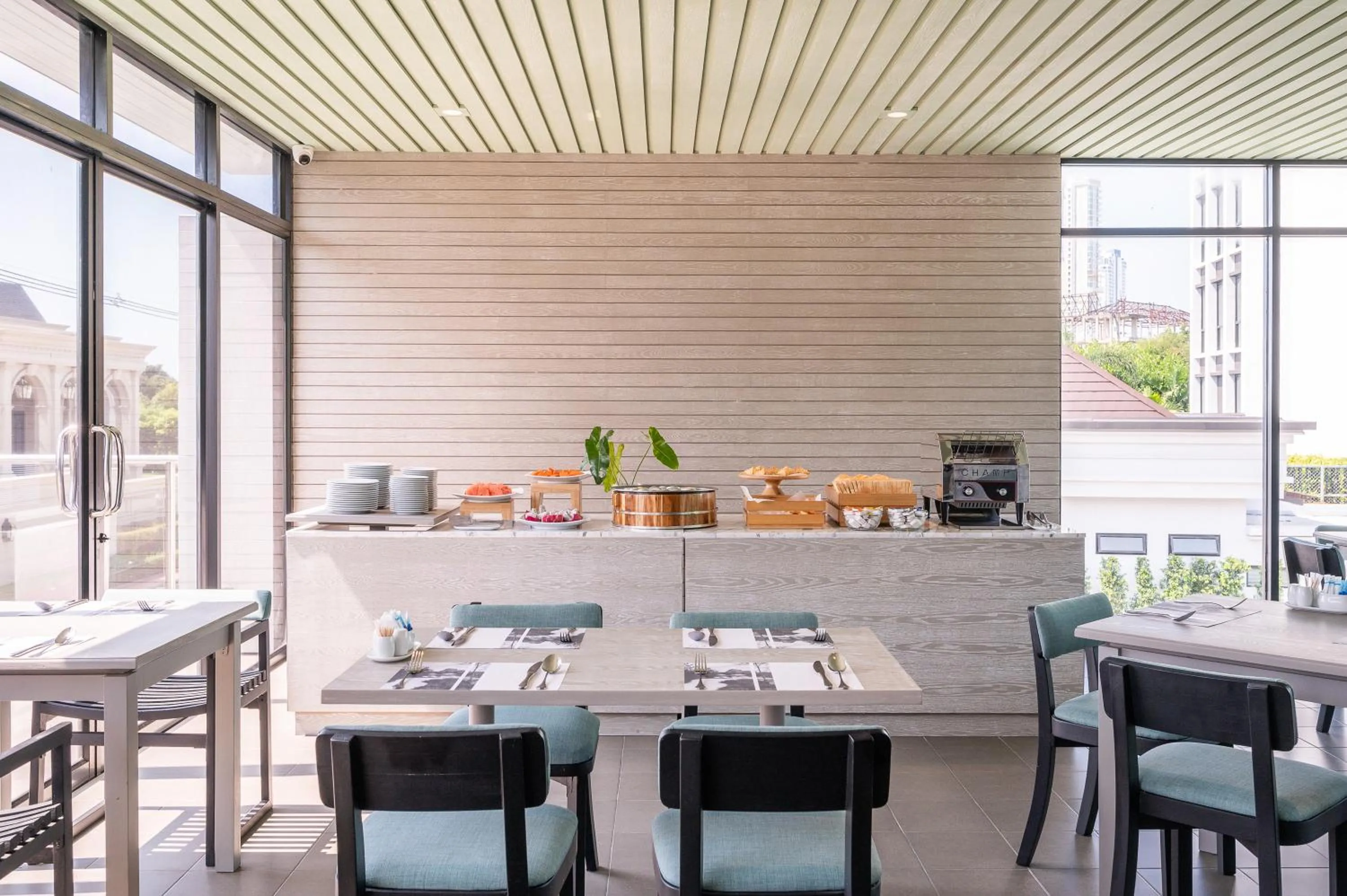 Breakfast in Manhattan Pattaya Hotel - SHA Extra Plus