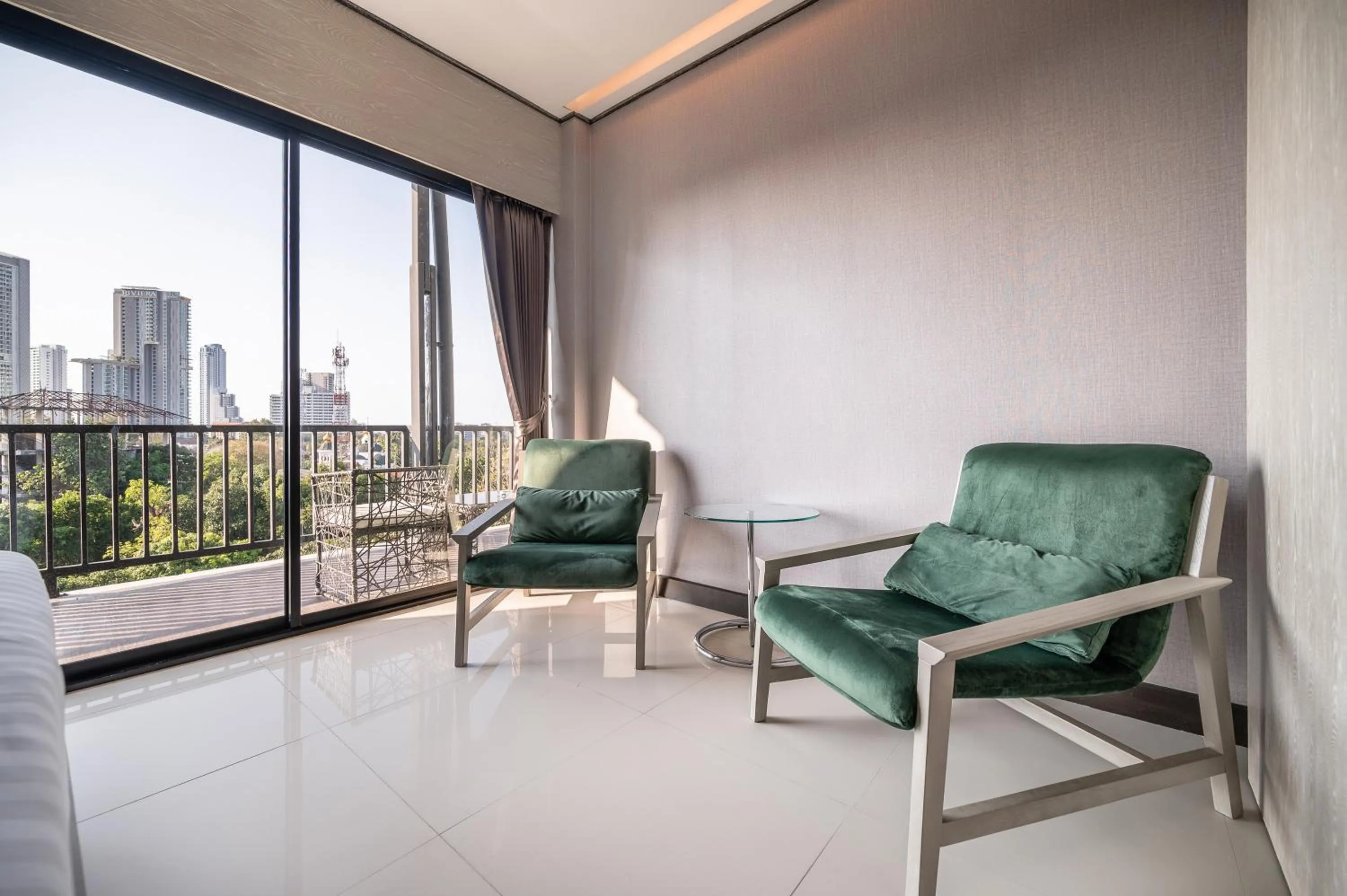 Bedroom in Manhattan Pattaya Hotel - SHA Extra Plus