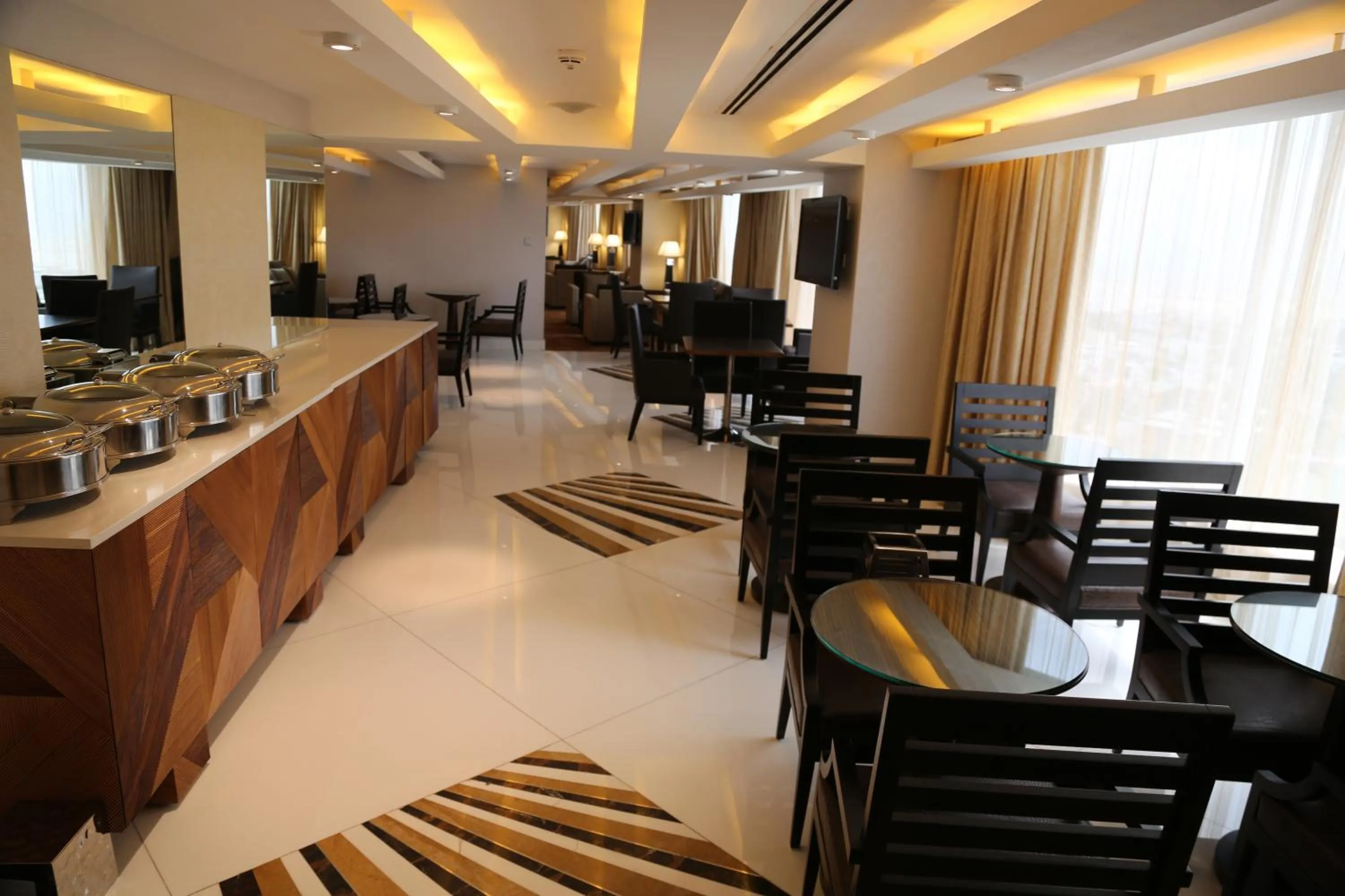 Lounge or bar in Lagos Continental Hotel