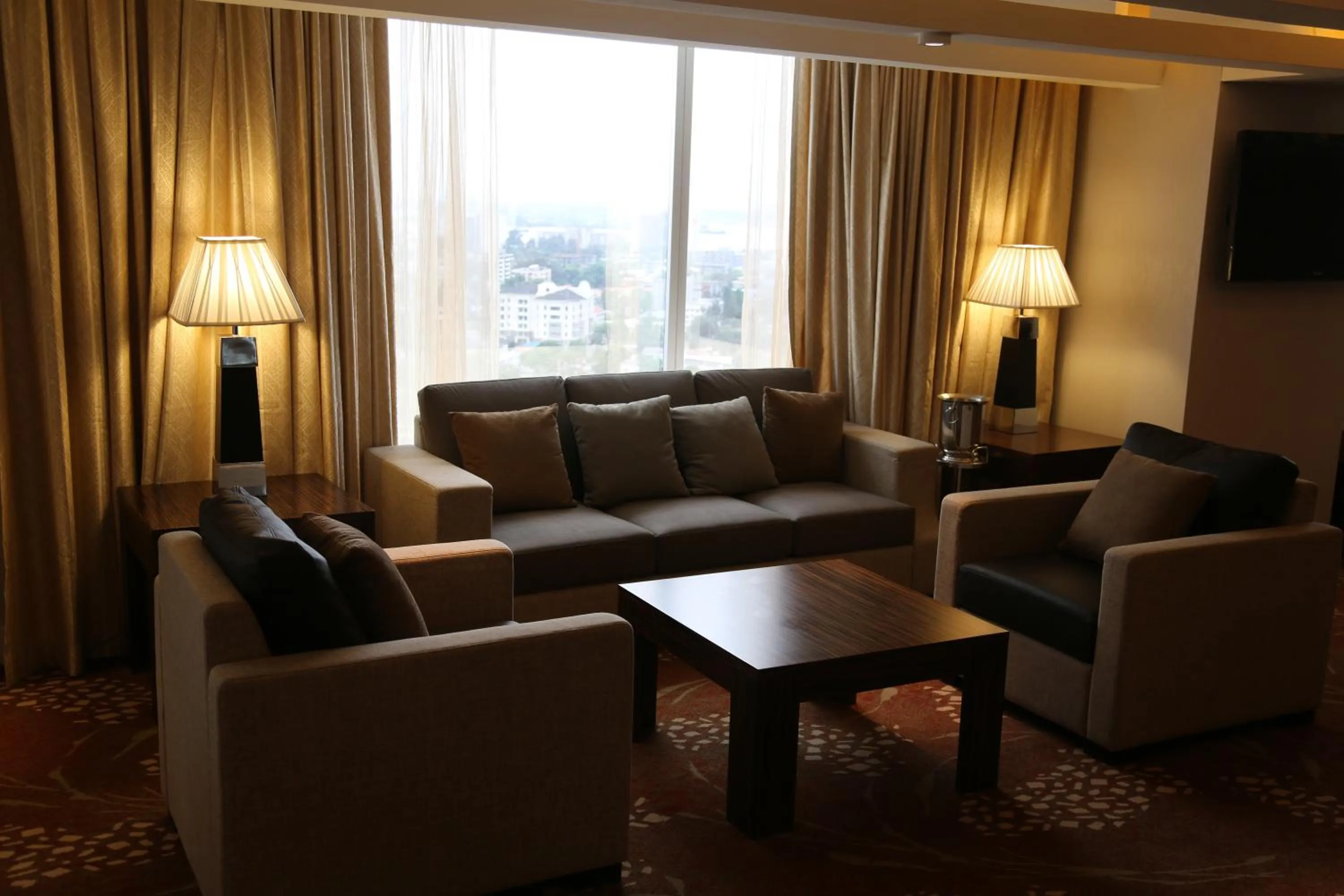 Lounge or bar in Lagos Continental Hotel
