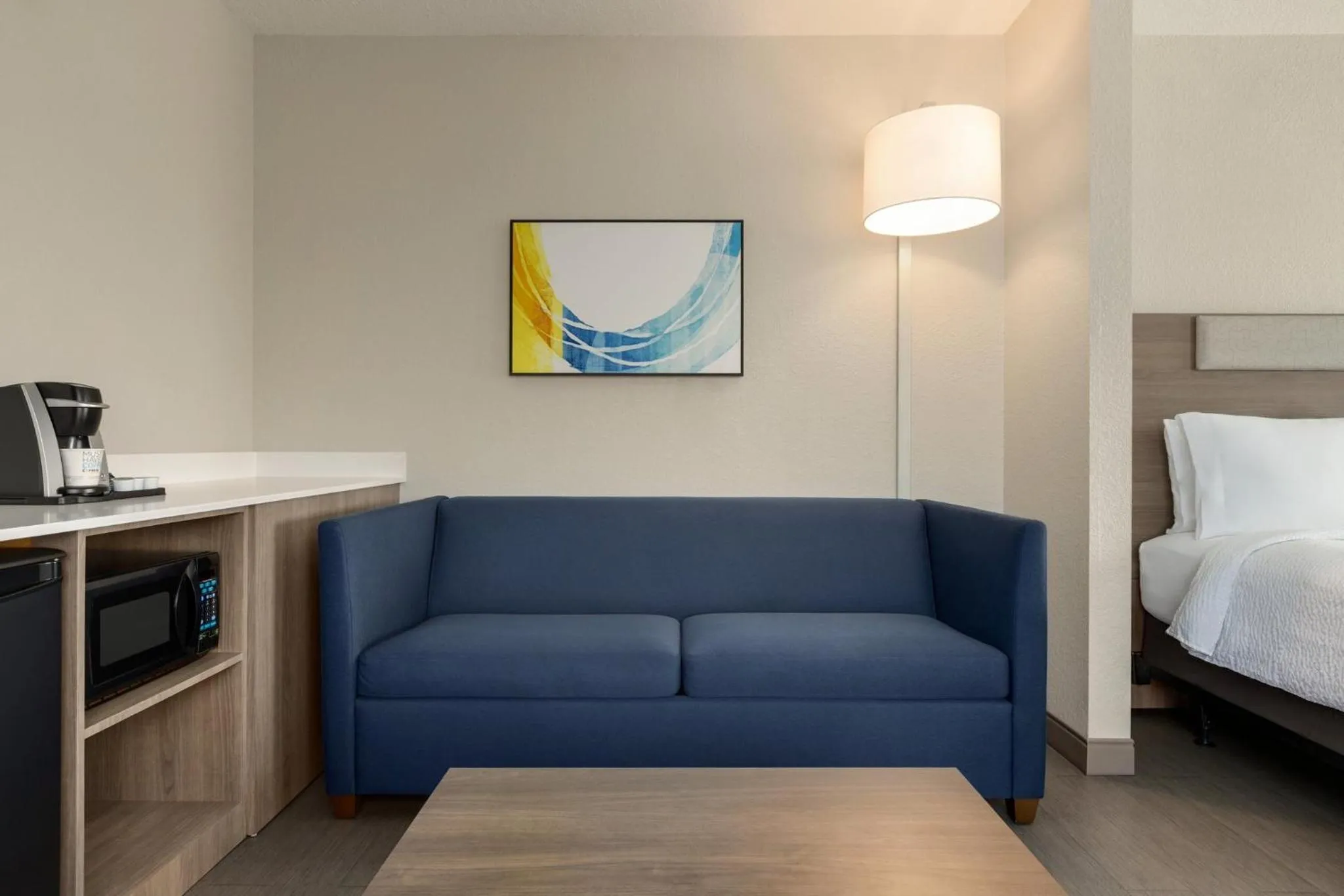 Photo of the whole room, Bed in Holiday Inn Express Fort Lauderdale Airport South by IHG