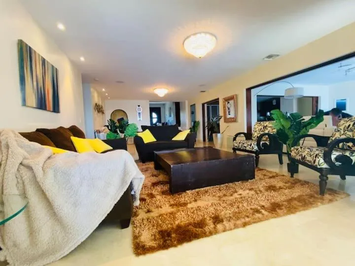 Living room in Villa Toscana - Luxury with Pool