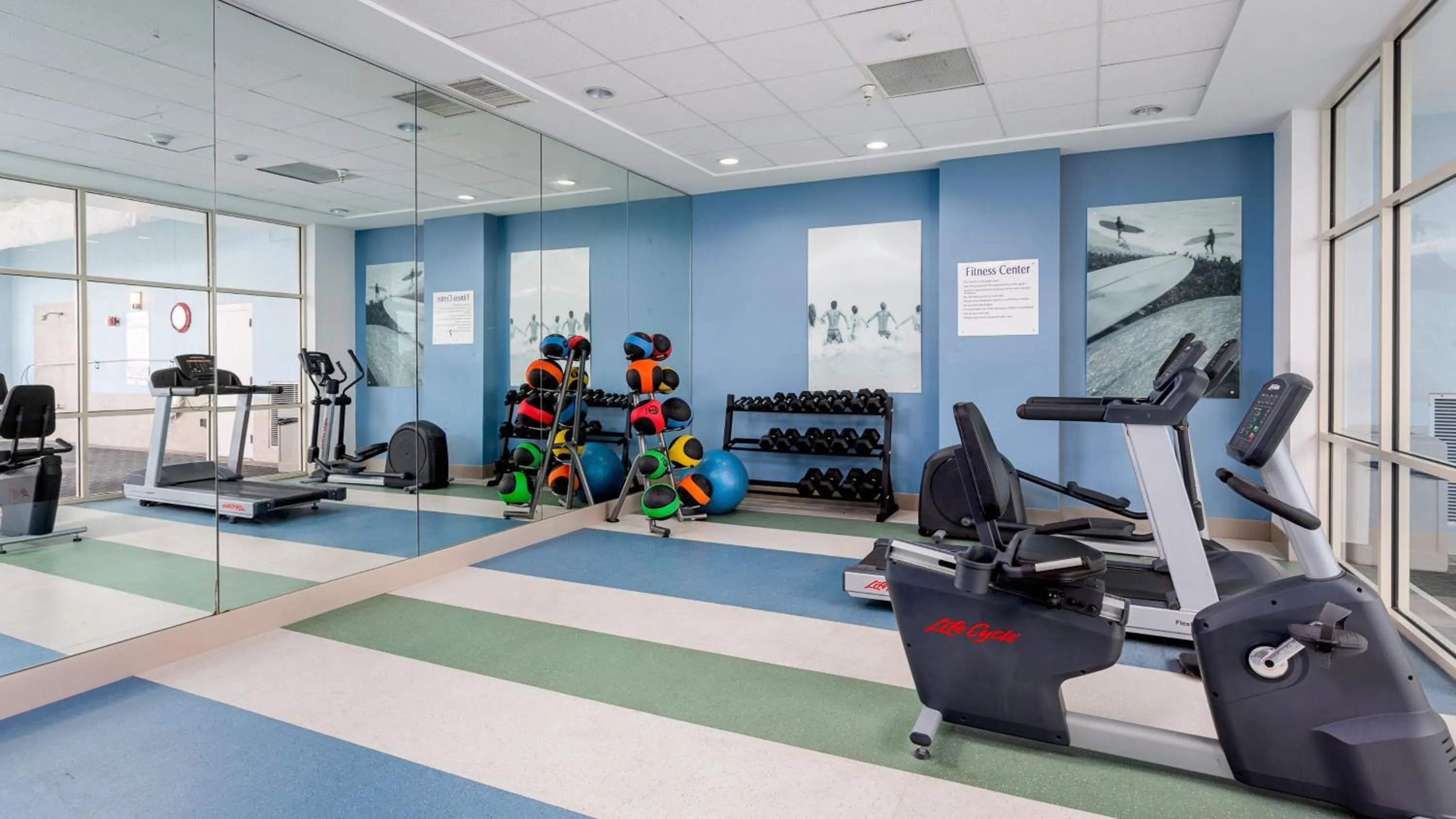 Fitness centre/facilities in Holiday Inn Resort Fort Walton Beach by IHG