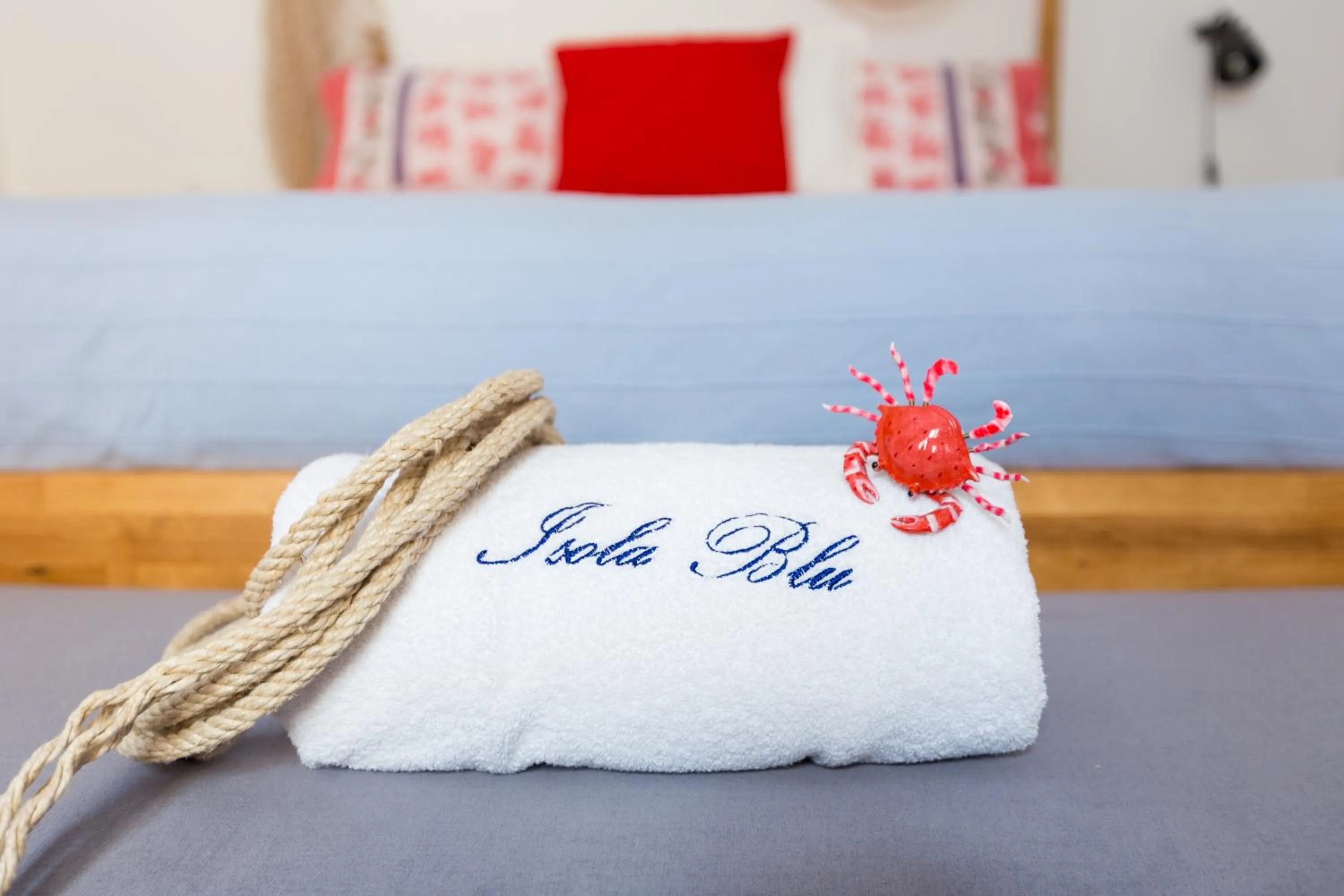 Other, Bed in Isola Blu