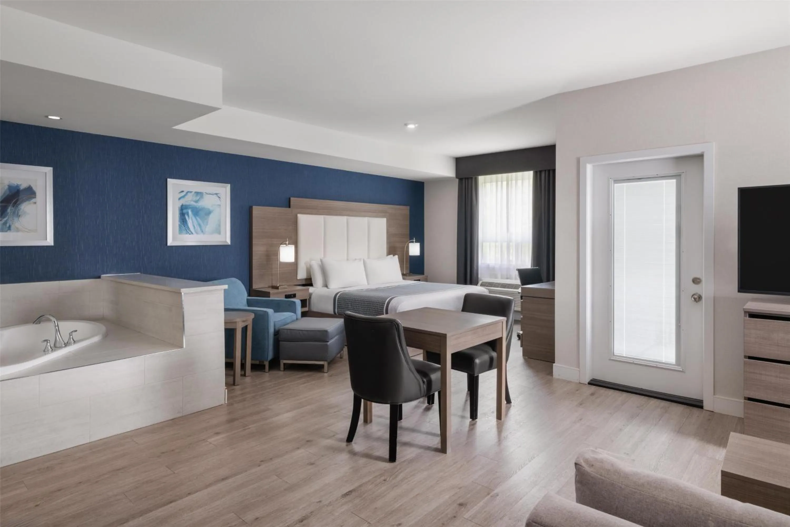 Bedroom, Bed in Best Western Plus Gateway to the Falls