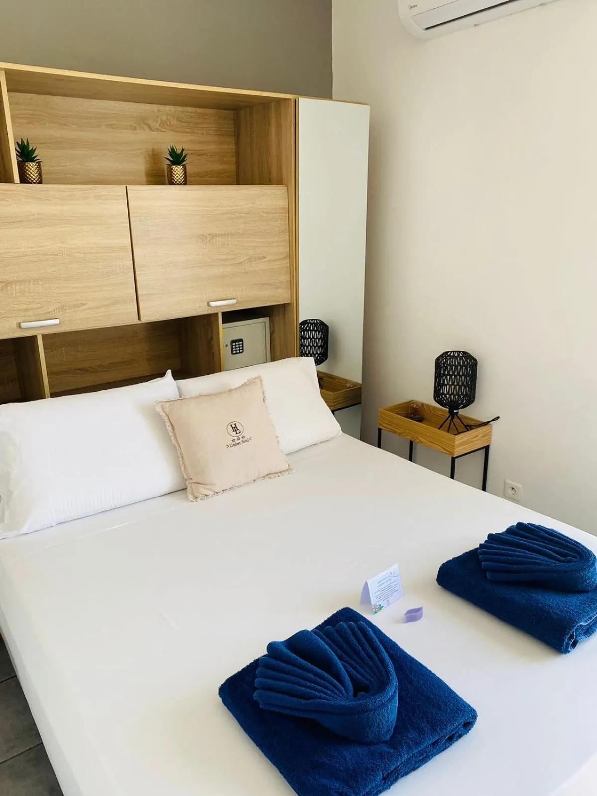 Bed in Lindsey Hôtel