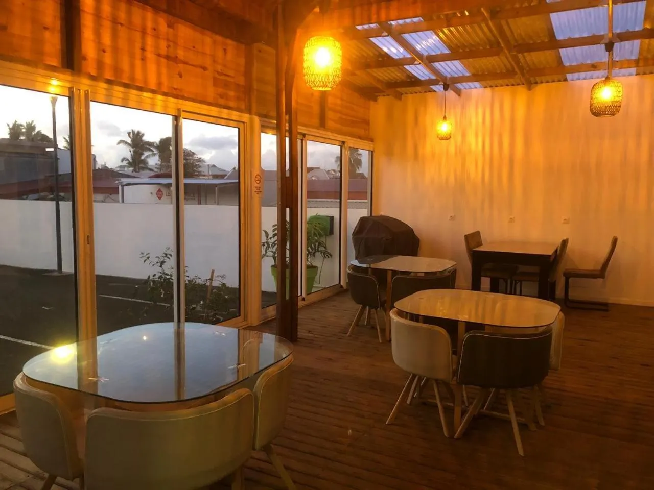 Patio in Lindsey Hôtel