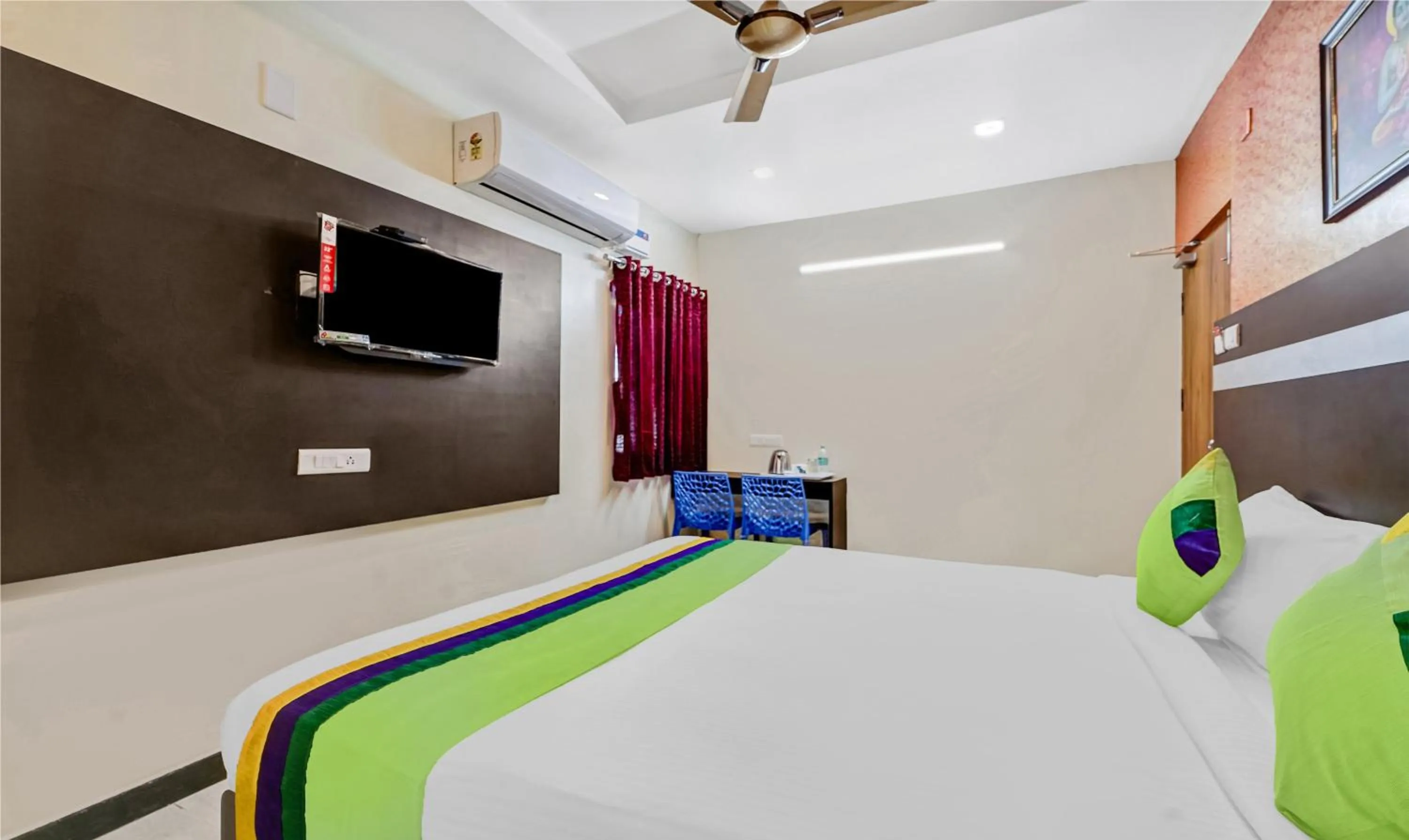 Bedroom, Bed in Treebo Sripadha Residency Alipiri Road