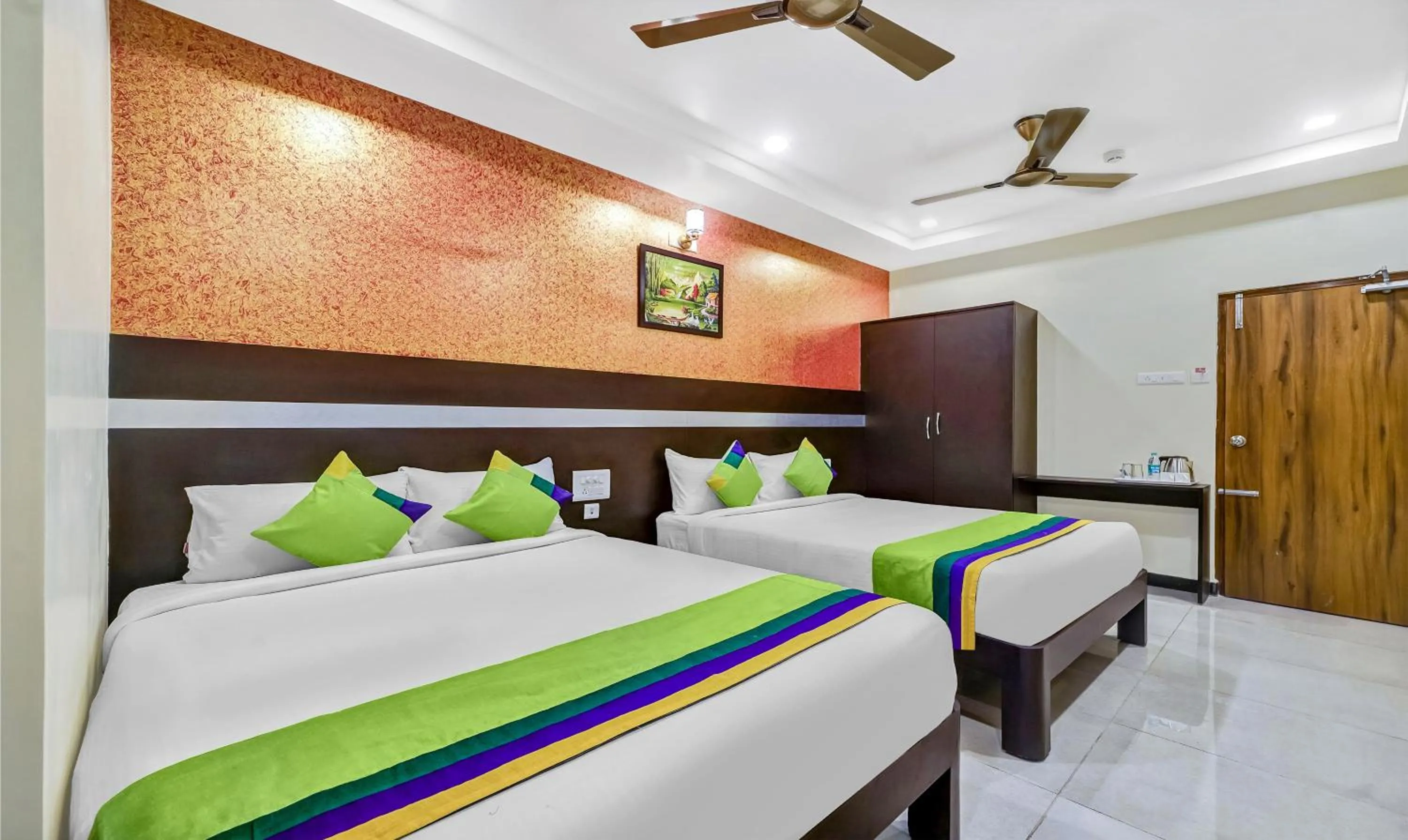 Bedroom, Bed in Treebo Sripadha Residency Alipiri Road