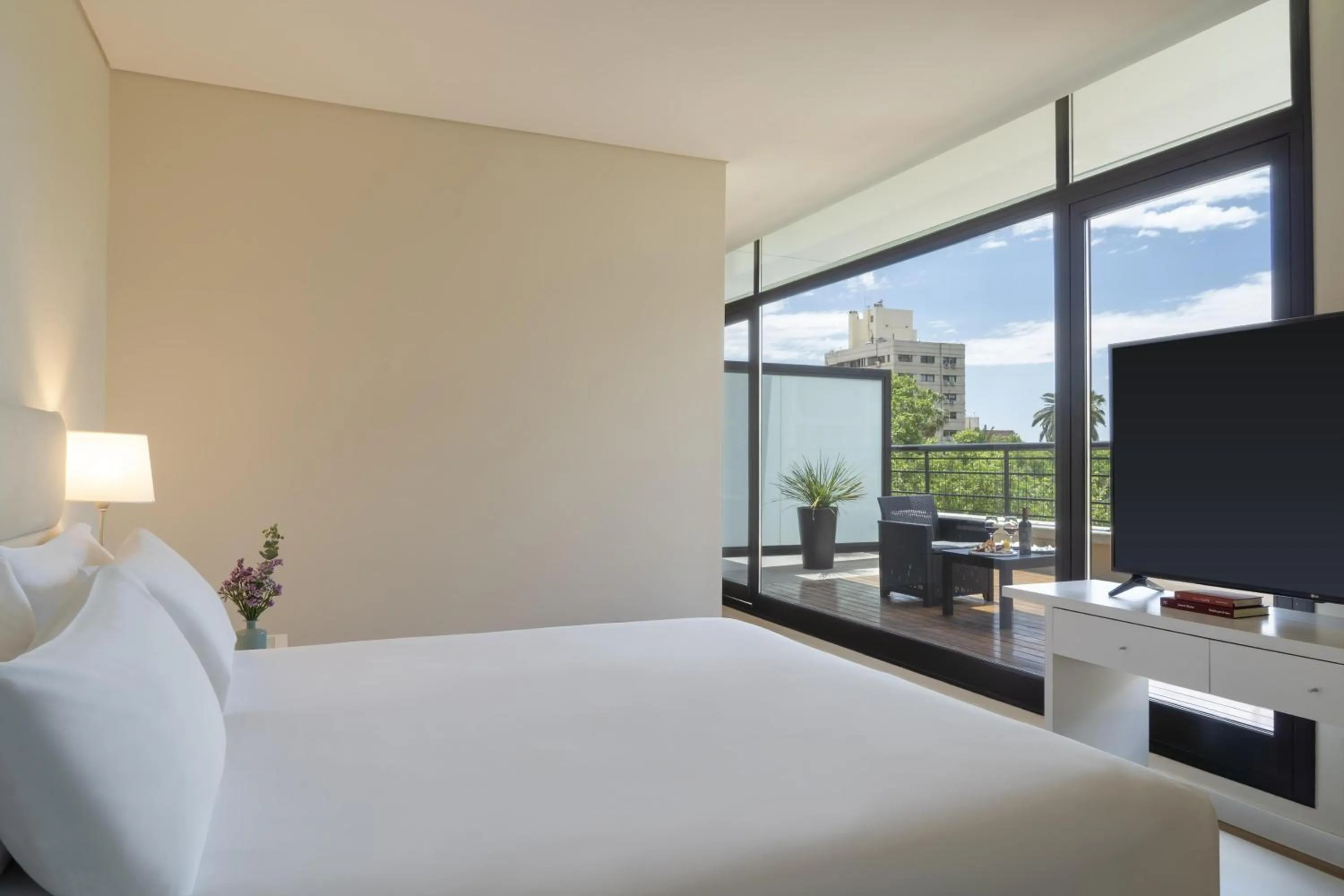 Bedroom, Bed in NH Mendoza Cordillera