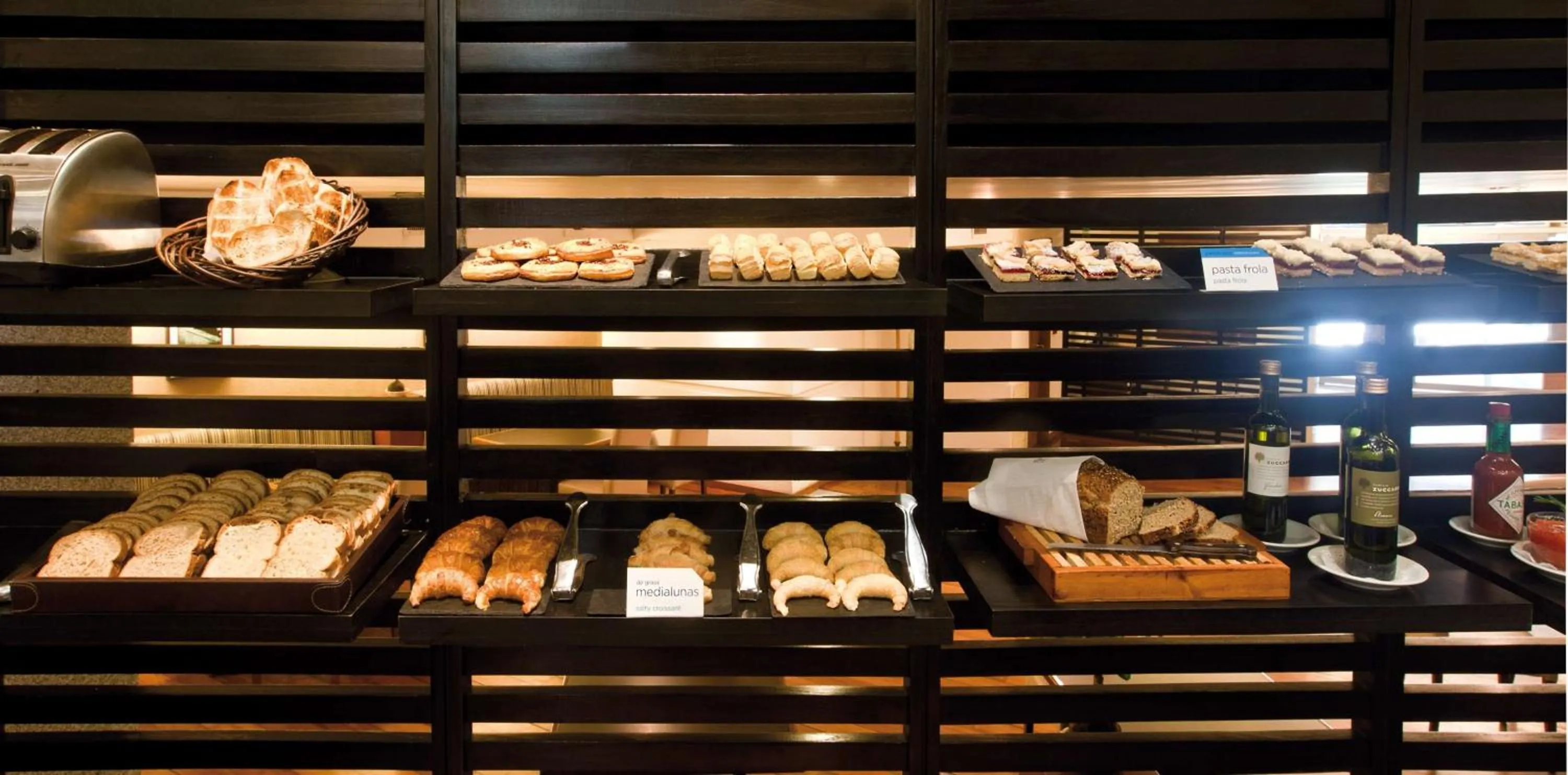 Food and drinks in NH Córdoba Panorama