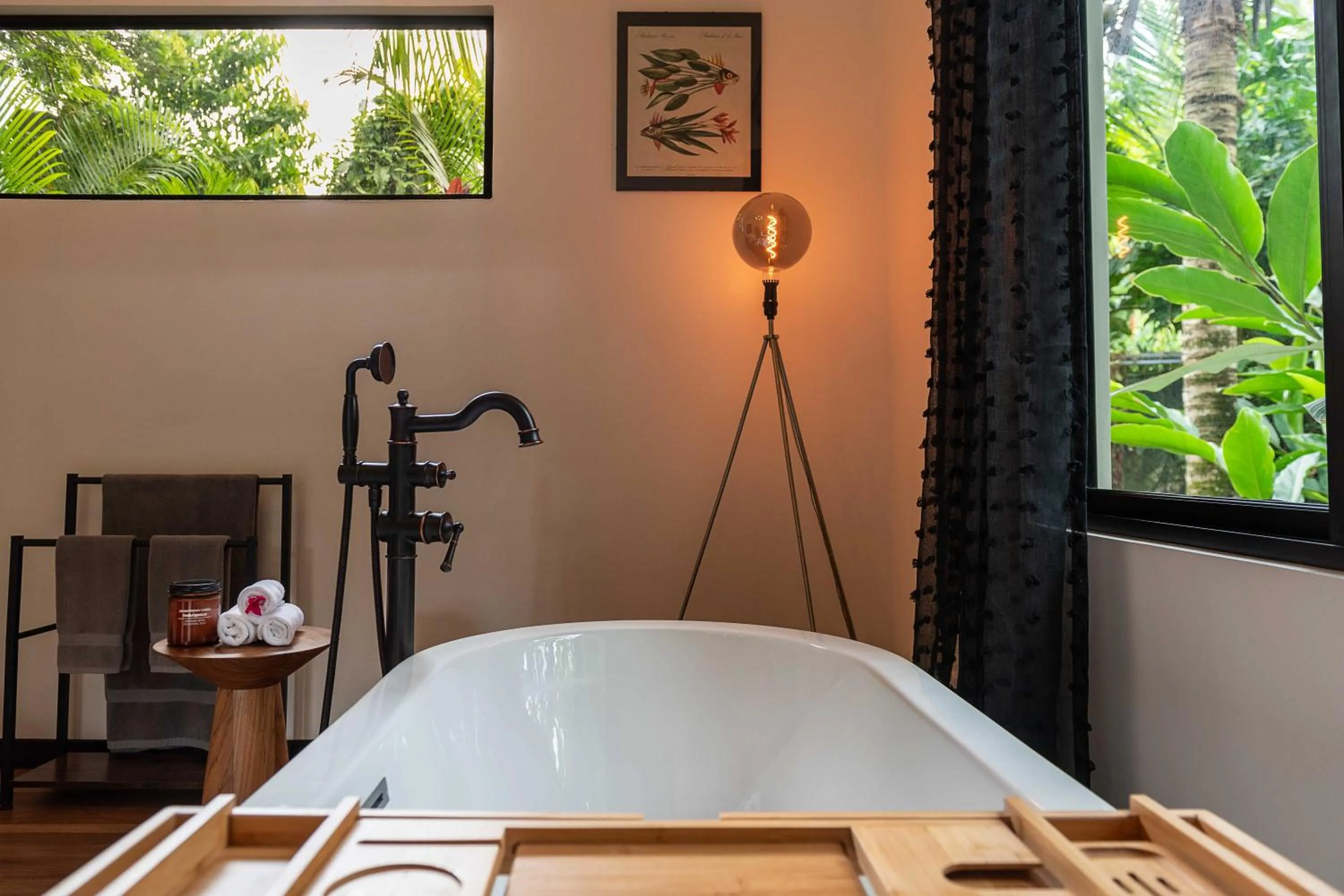 Bath in La Prometida