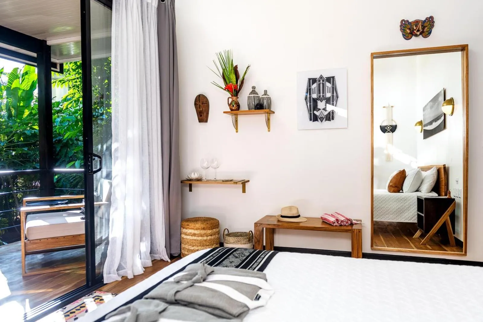 Bedroom in La Prometida