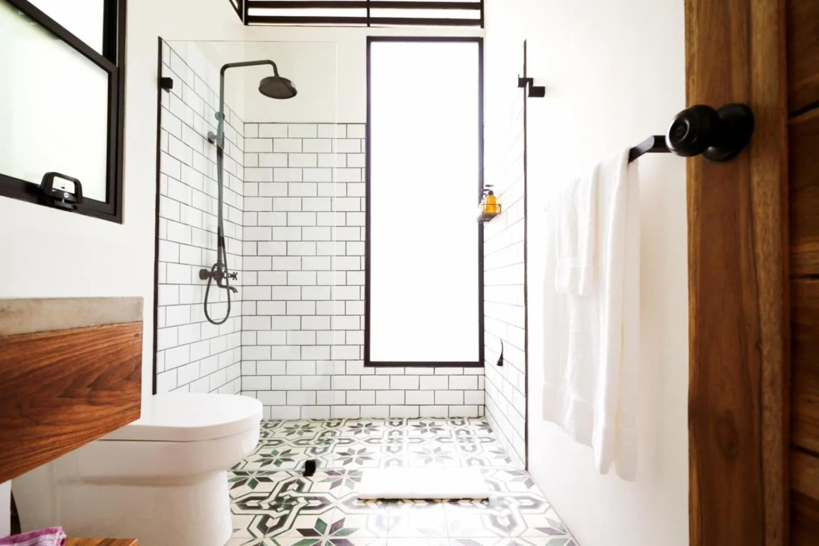 Shower in La Prometida