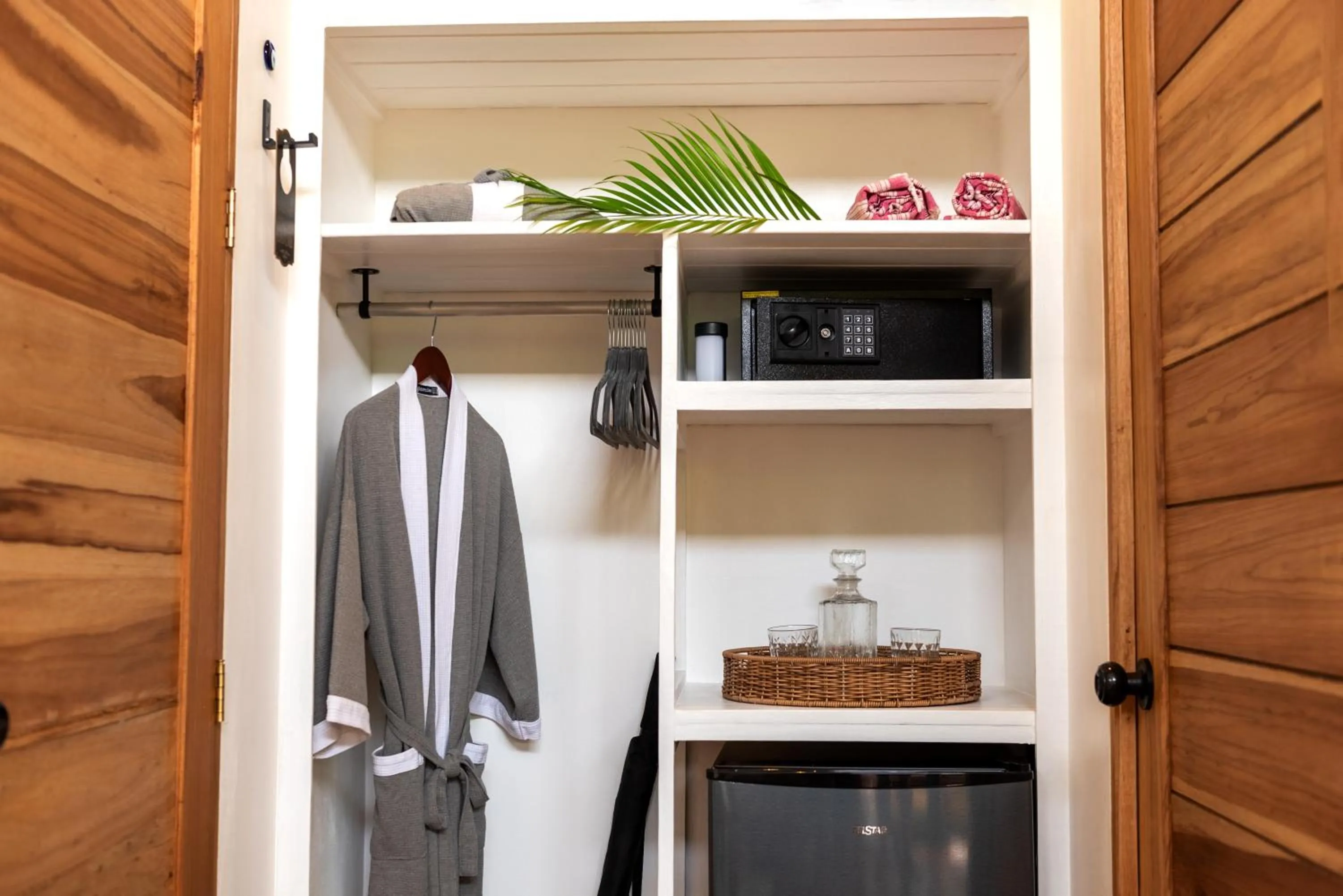 wardrobe in La Prometida