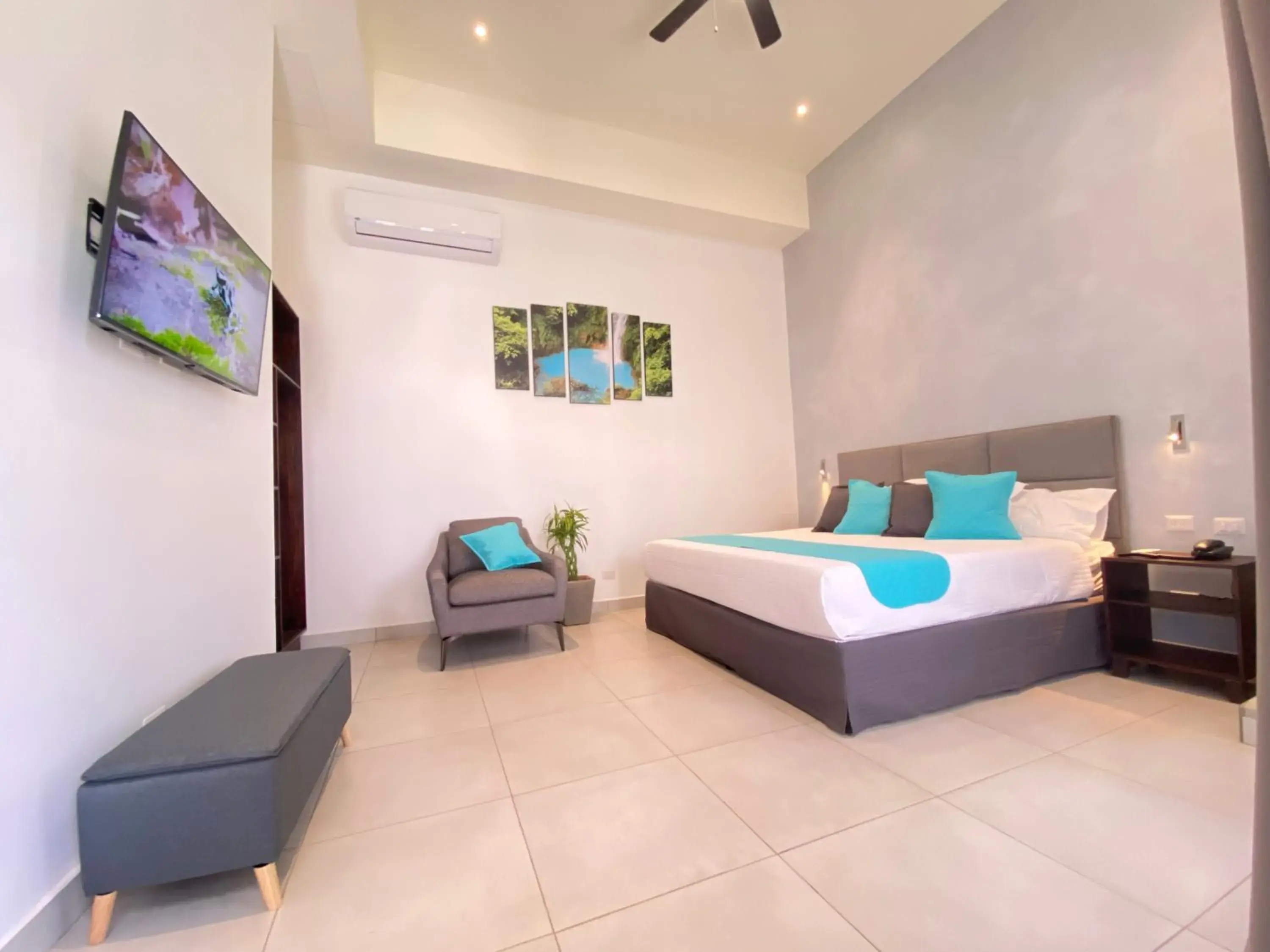 King Room with Pool View in Hotel Naoz King Room with Pool View in Hotel Naoz