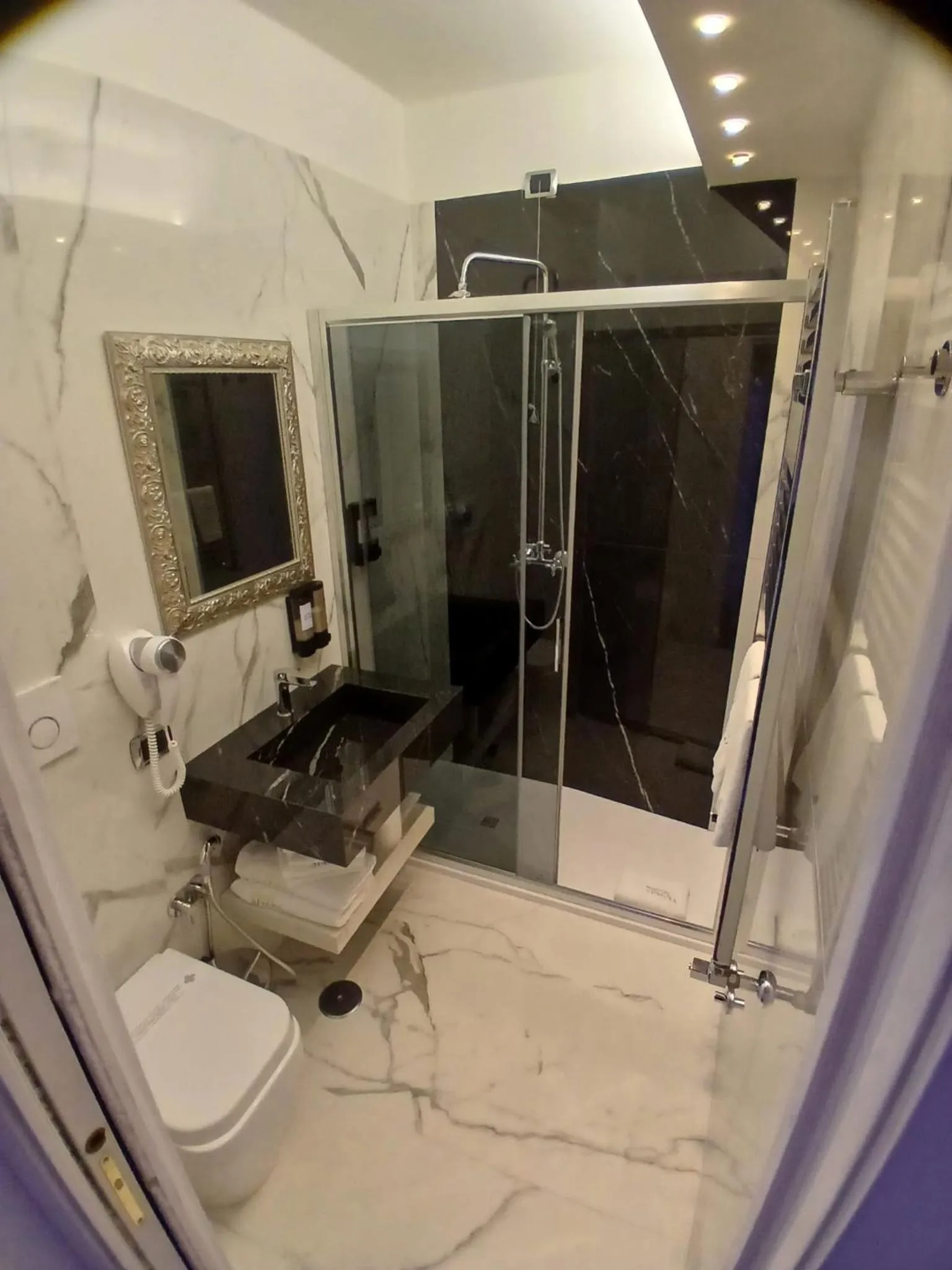 Maison Spagna Suites