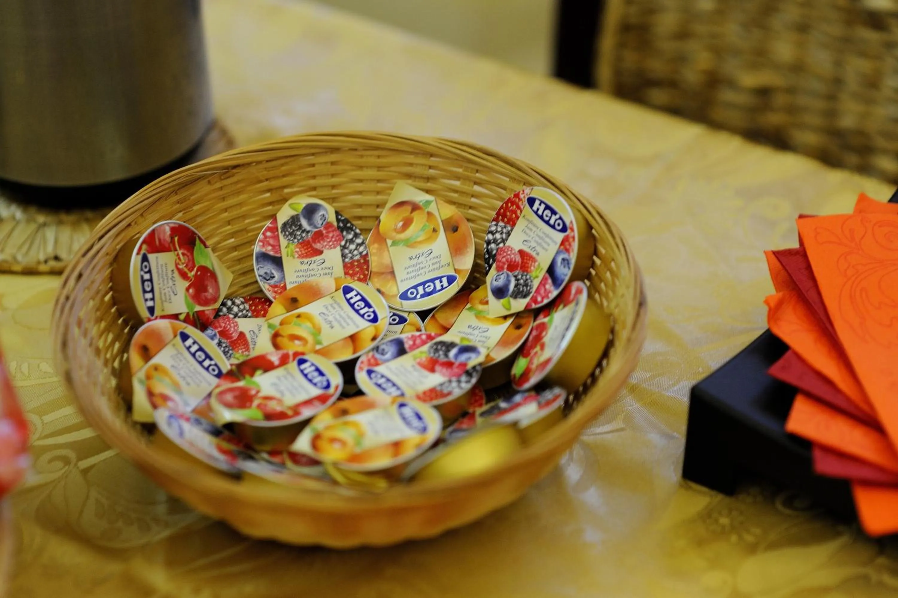 Restaurant/places to eat in La Casa Romana