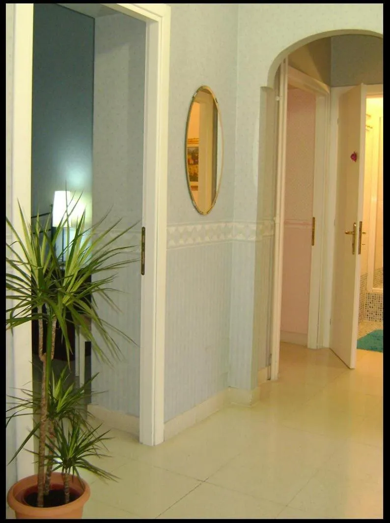 Communal lounge/ TV room in La Casa Romana