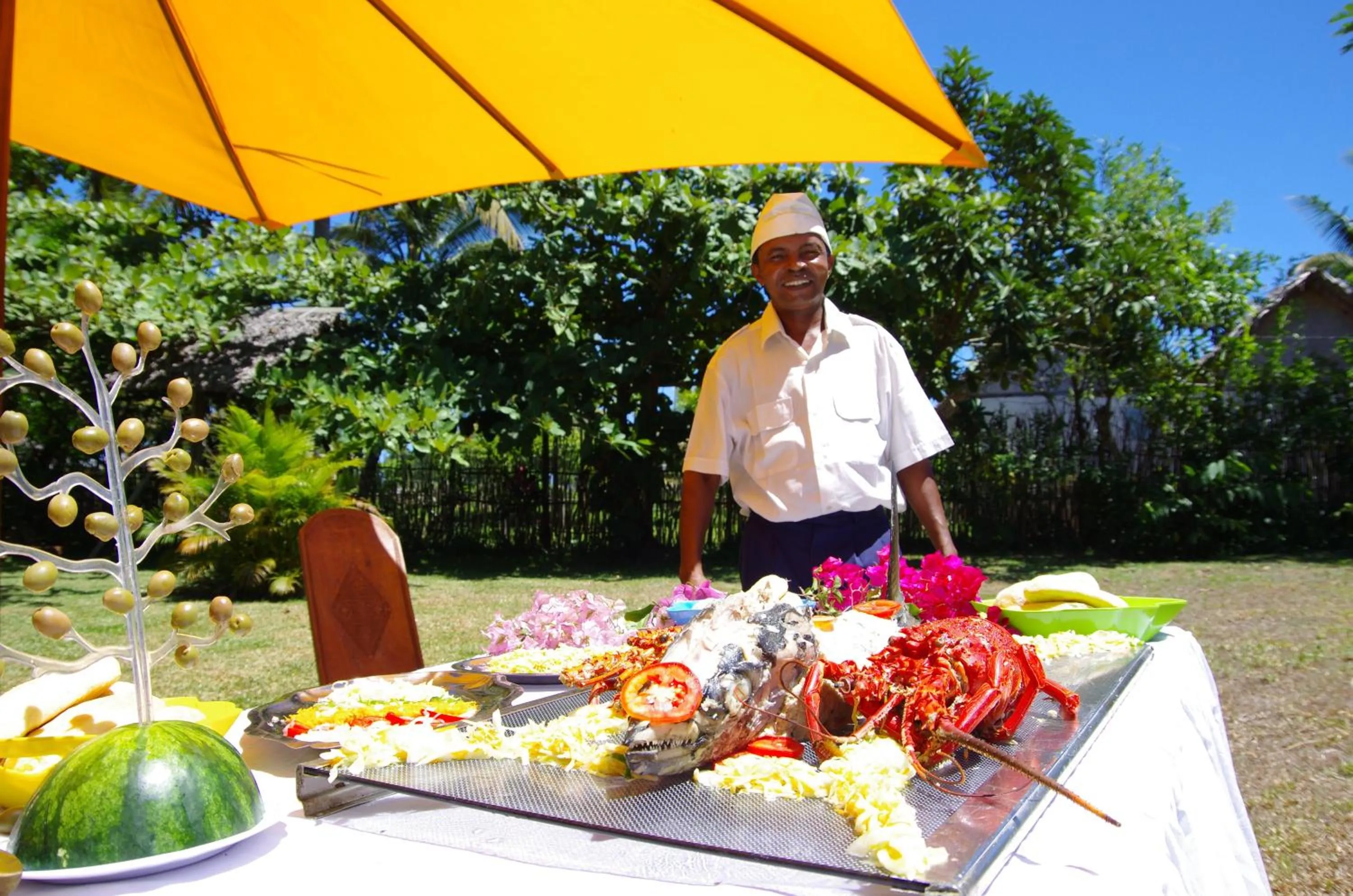 Restaurant/places to eat in Hotel le Lagon