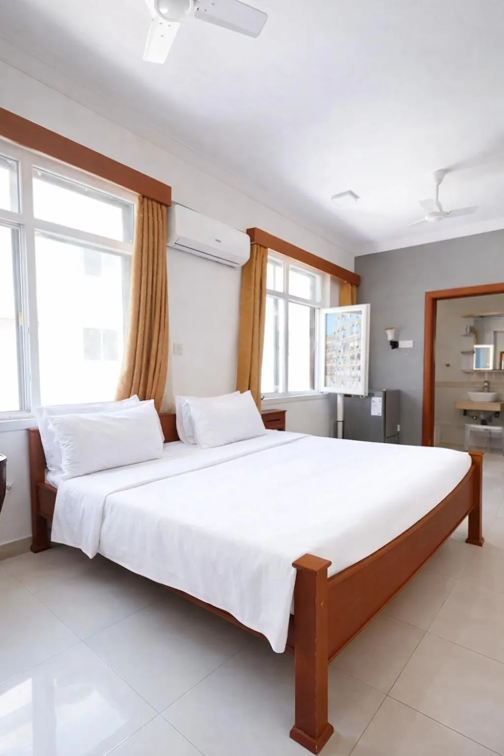 Bed in Rainbow Hotel