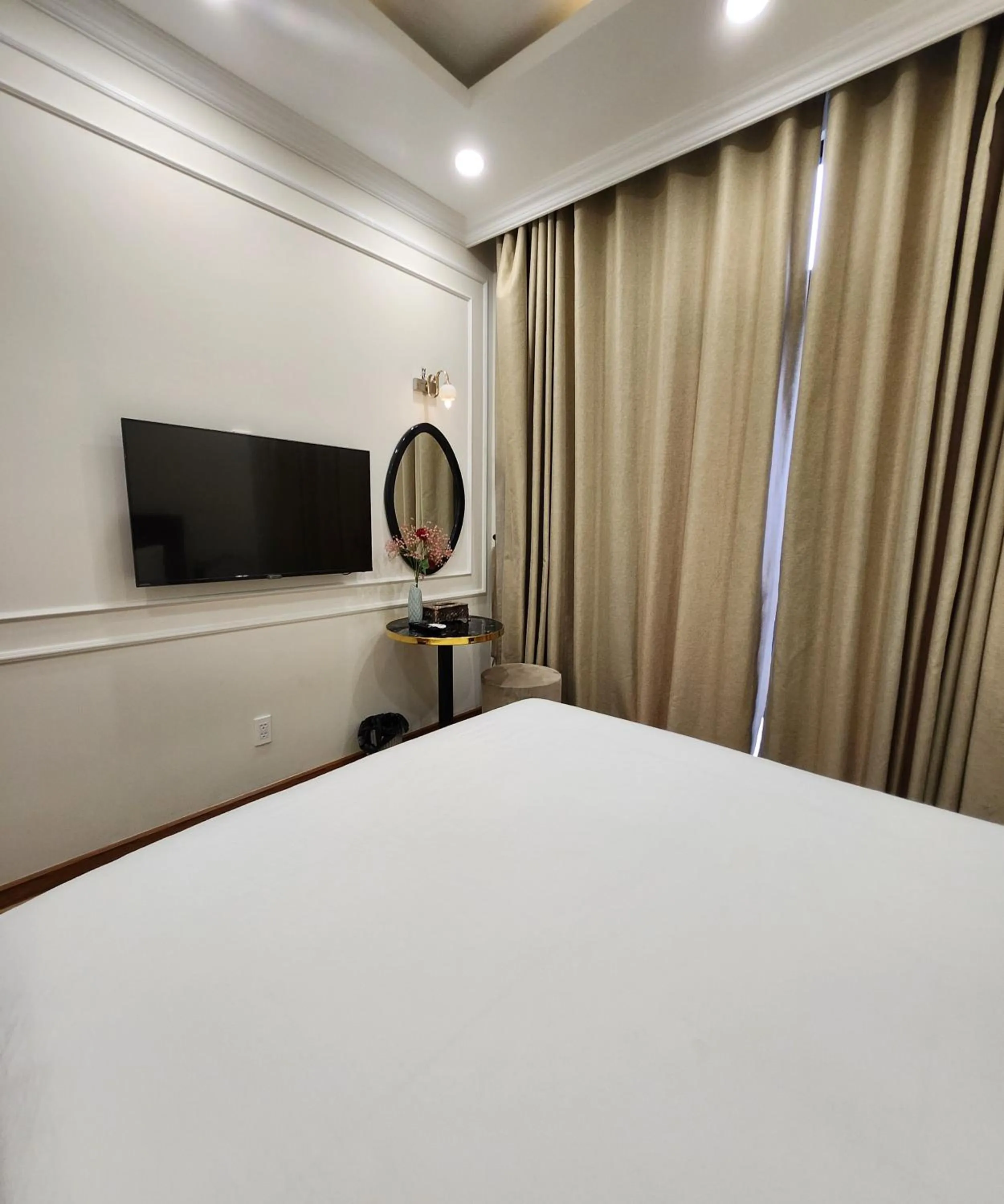 Bed in BREAKING DAWN- TAEYANG Hotel Phú Quốc