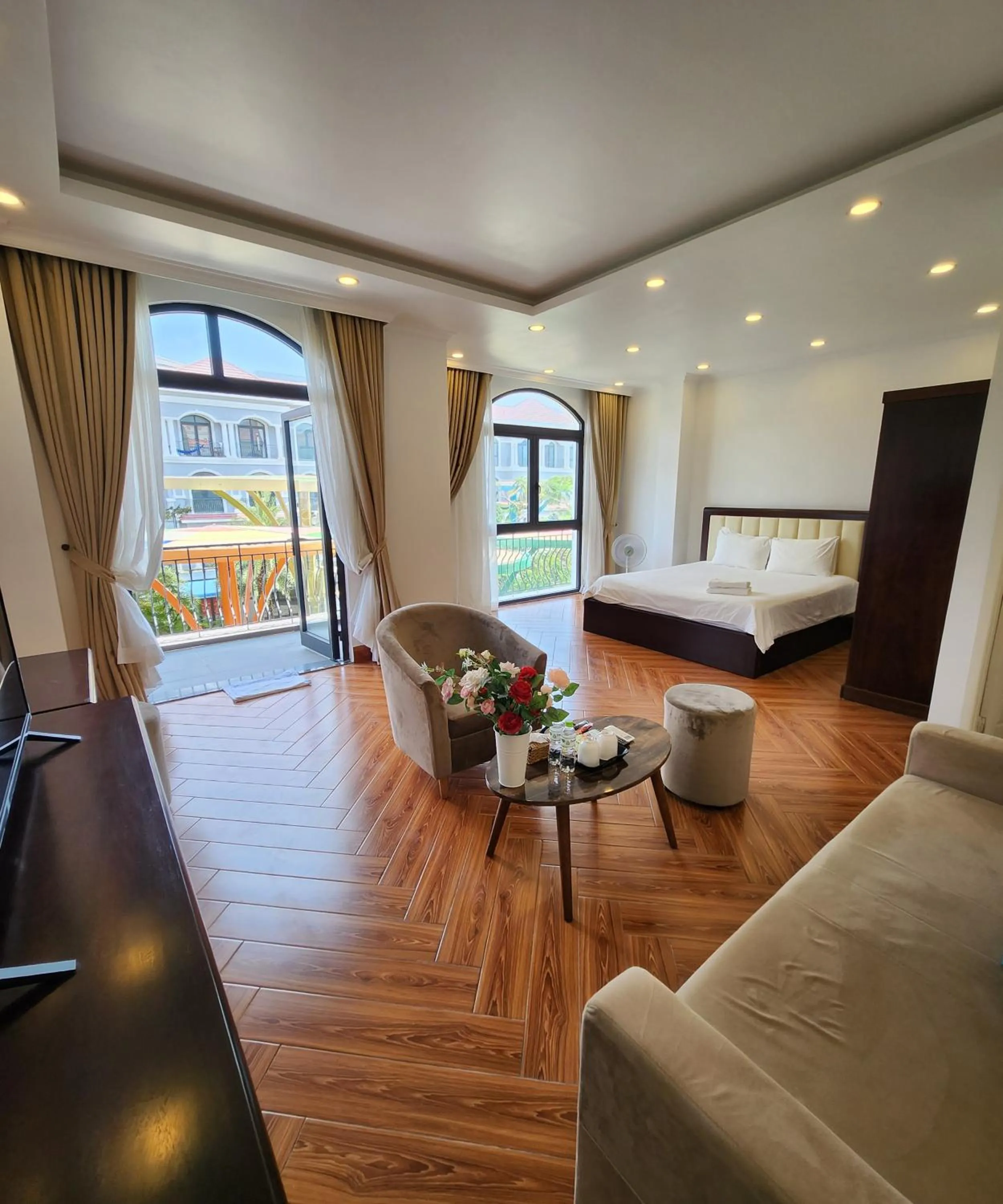 Bed in BREAKING DAWN- TAEYANG Hotel Phú Quốc