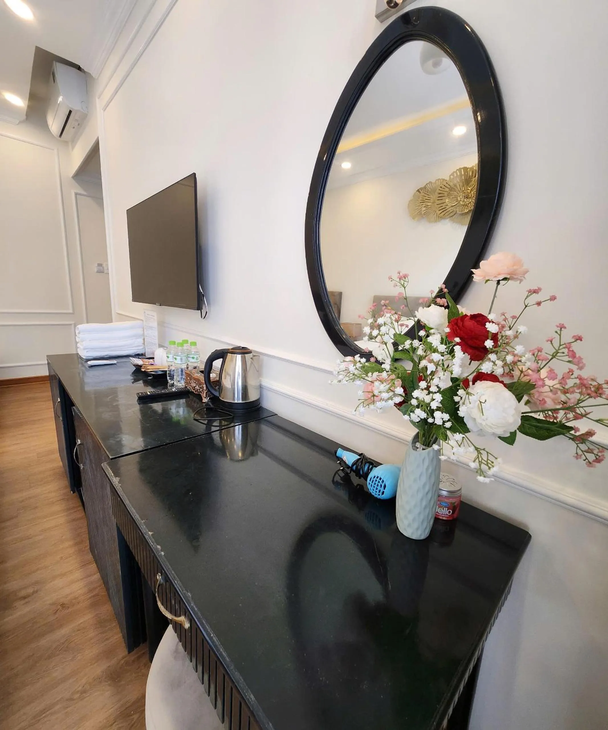 TV and multimedia in BREAKING DAWN- TAEYANG Hotel Phú Quốc