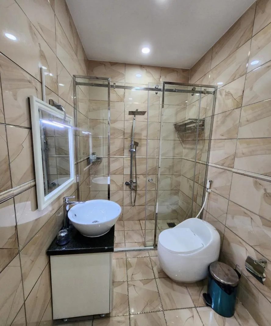 Shower in BREAKING DAWN- TAEYANG Hotel Phú Quốc