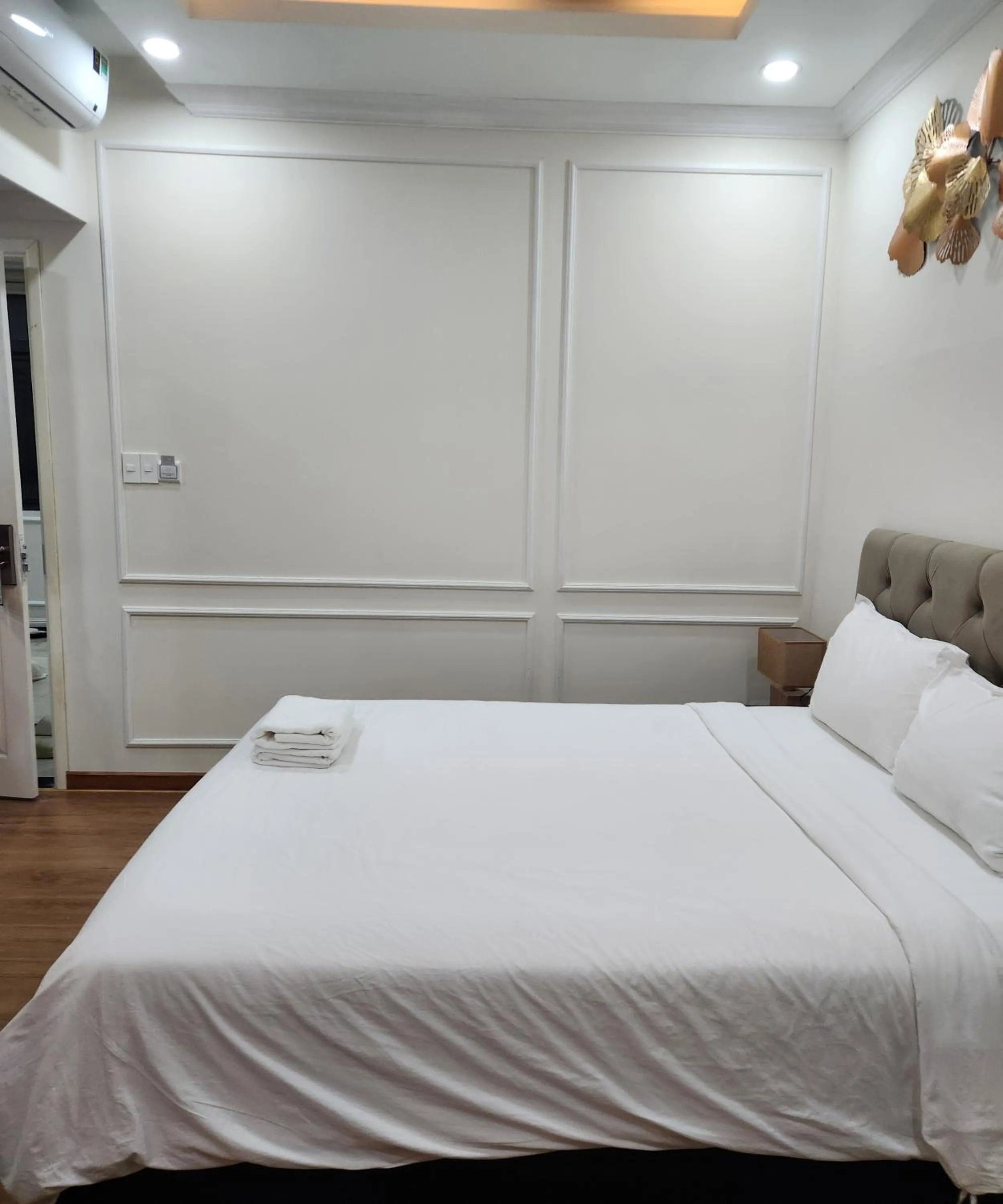 Bed in BREAKING DAWN- TAEYANG Hotel Phú Quốc